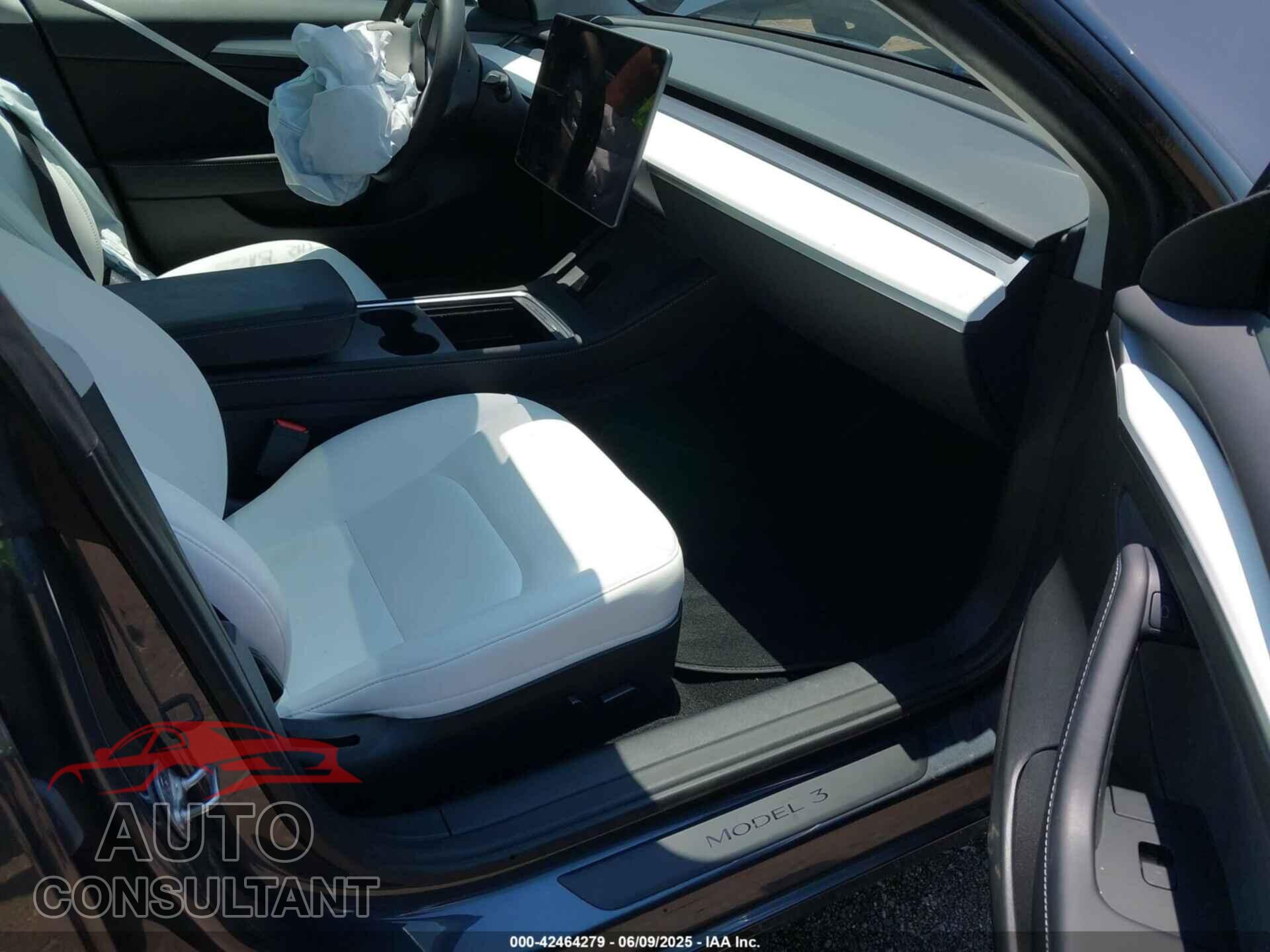 TESLA MODEL 3 2023 - 5YJ3E1EB0PF631633