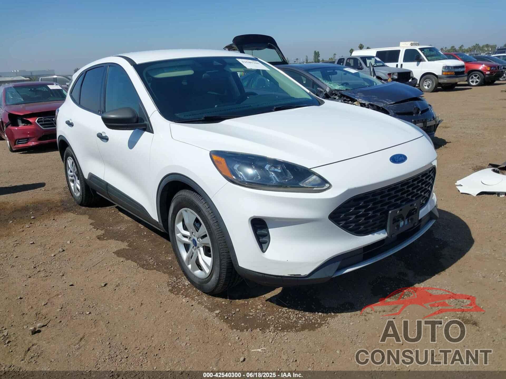 FORD ESCAPE 2020 - 1FMCU0F60LUA84424