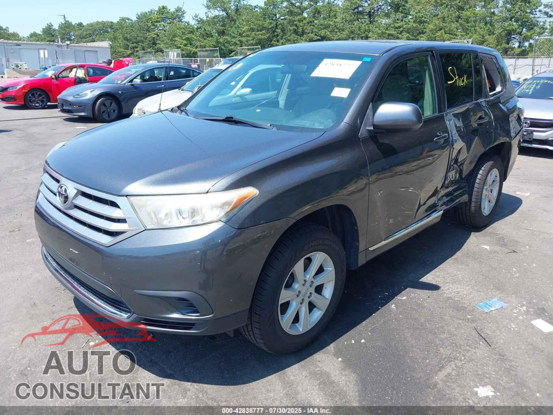 TOYOTA HIGHLANDER 2012 - 5TDBK3EH6CS101046
