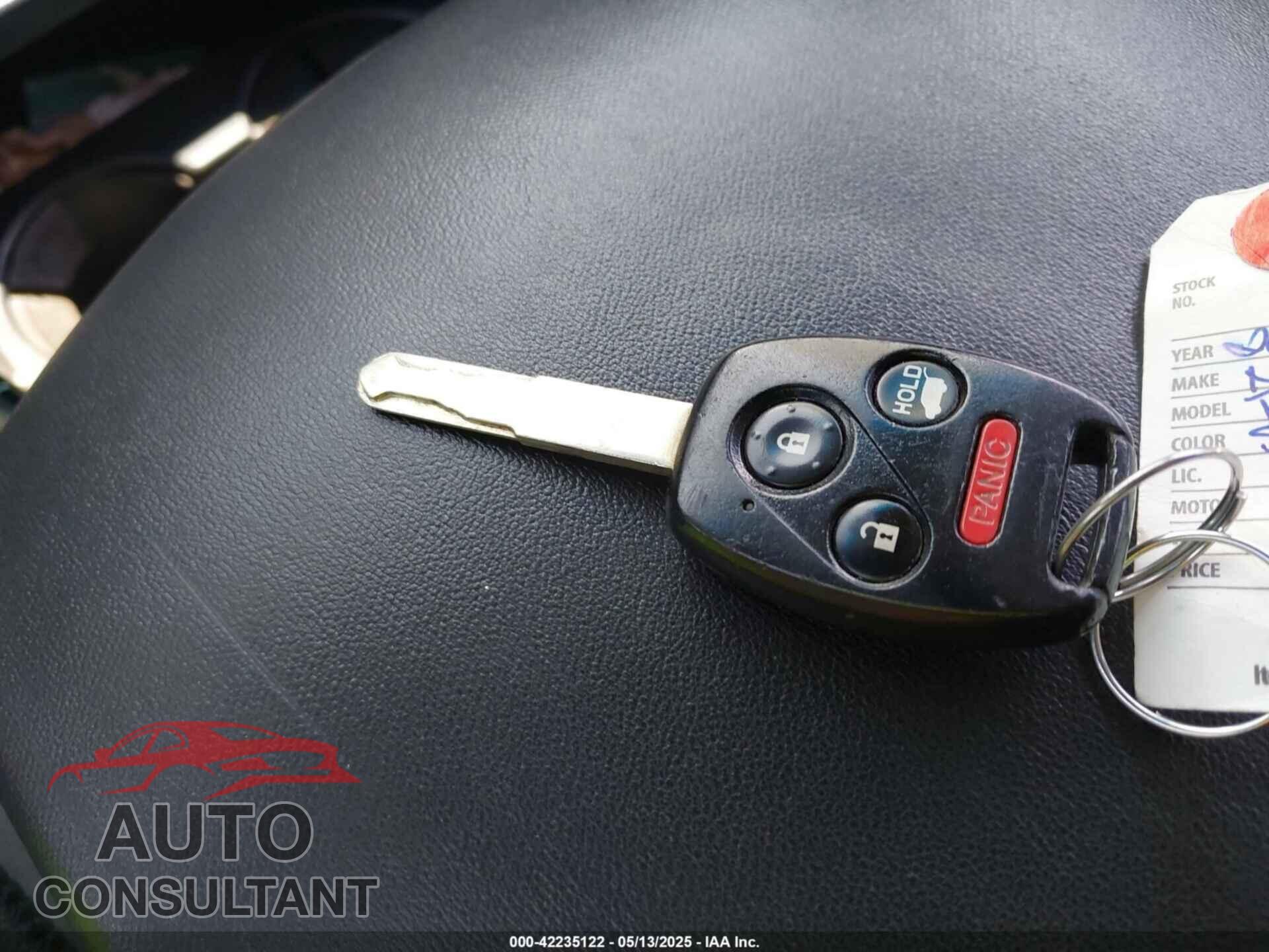 HONDA PILOT 2013 - 5FNYF4H77DB041565