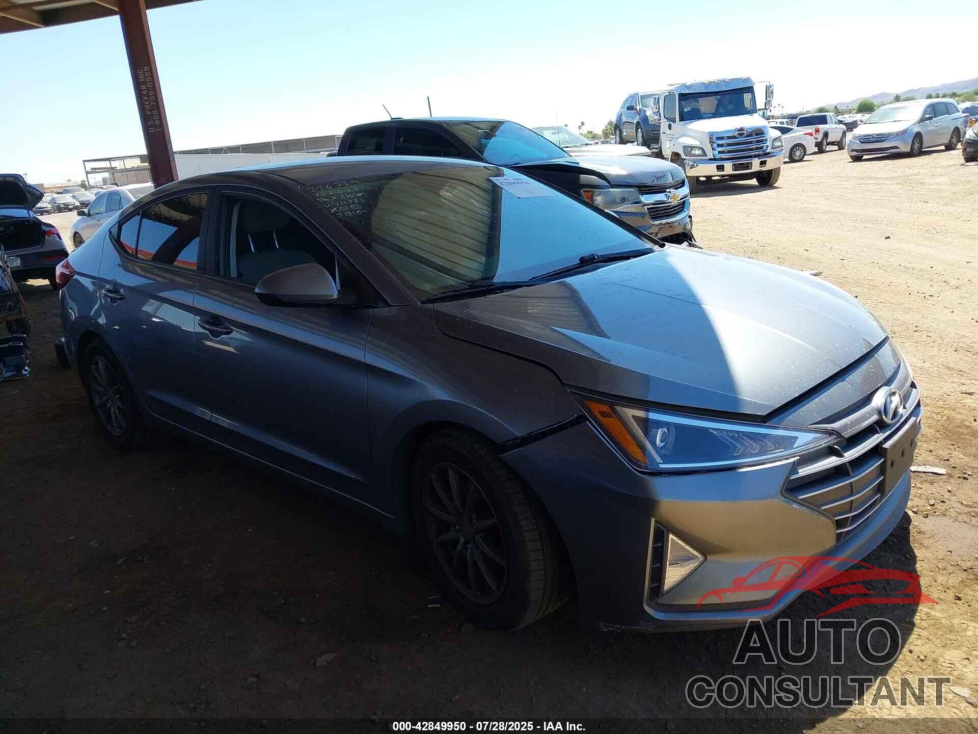 HYUNDAI ELANTRA 2019 - 5NPD84LF1KH411771