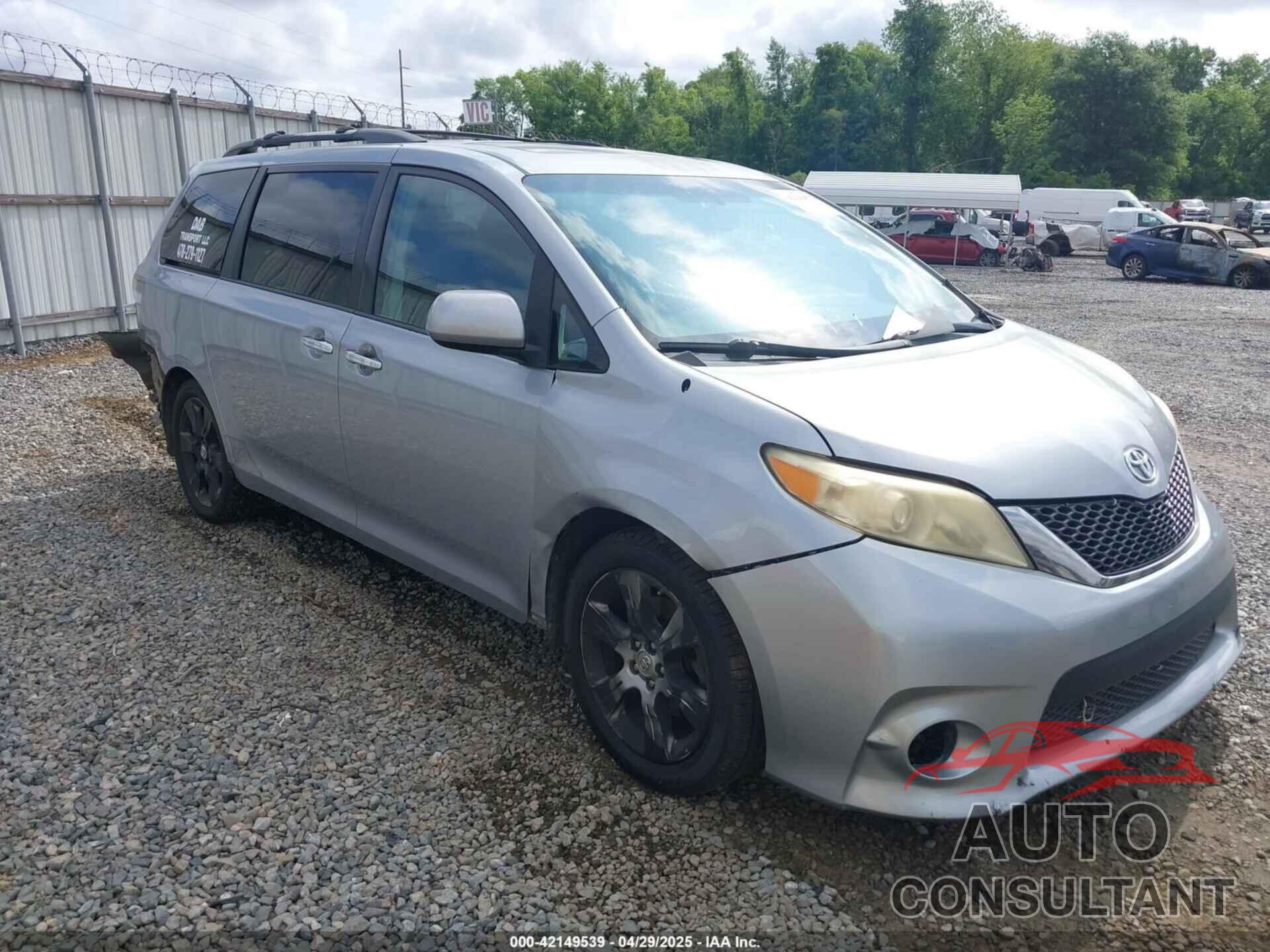 TOYOTA SIENNA 2013 - 5TDXK3DC1DS290542