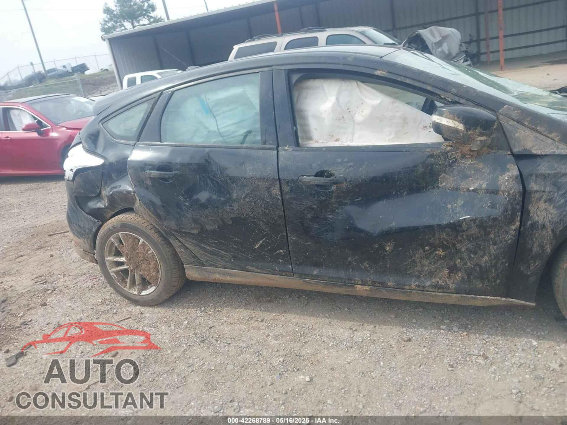 FORD FOCUS 2016 - 1FADP3K25GL290604