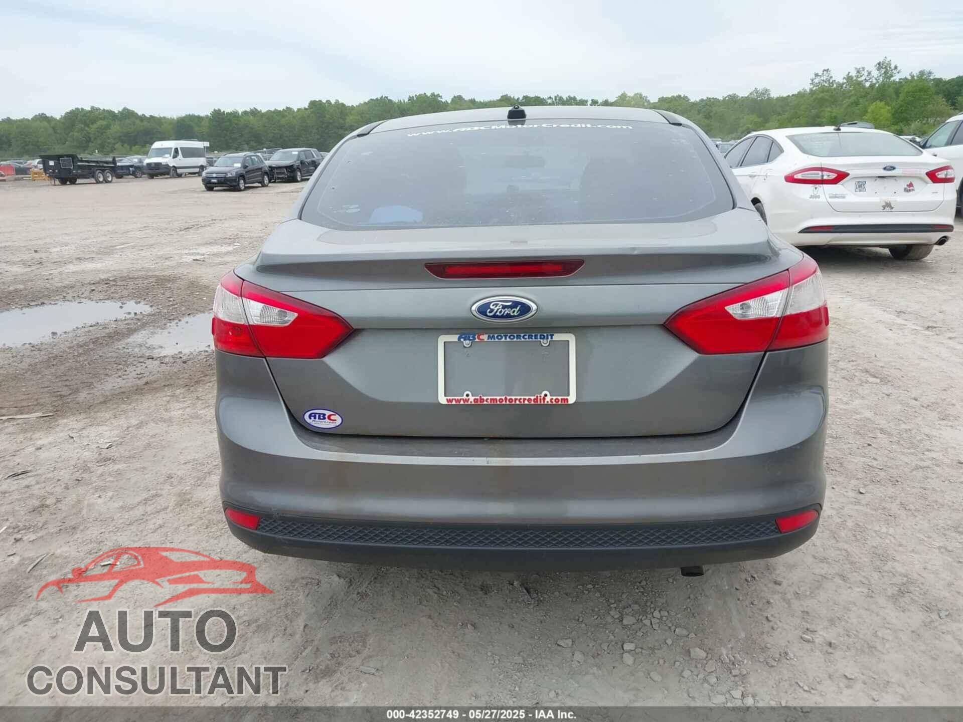 FORD FOCUS 2013 - 1FADP3F28DL348405
