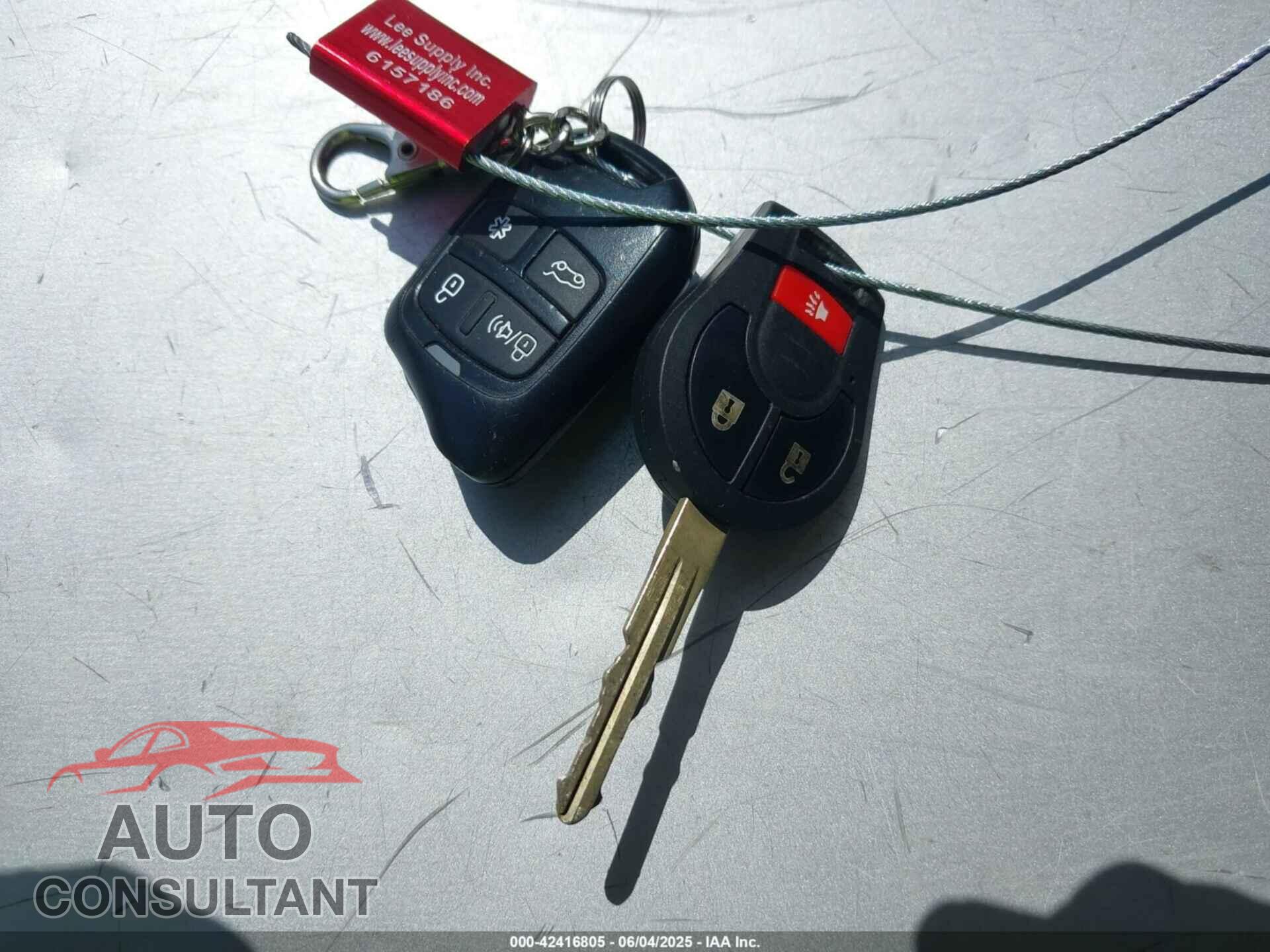 NISSAN VERSA NOTE 2017 - 3N1CE2CP4HL366046