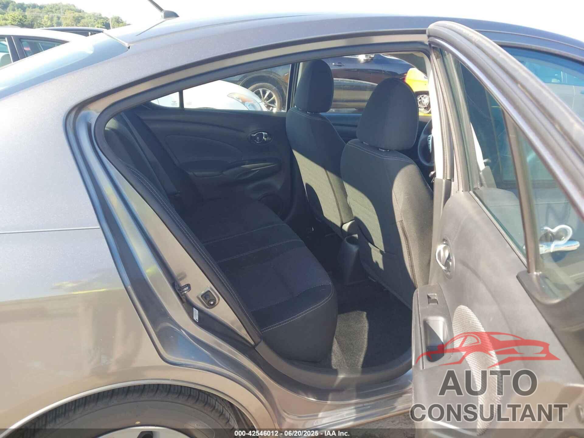 NISSAN VERSA 2017 - 3N1CN7APXHL903325