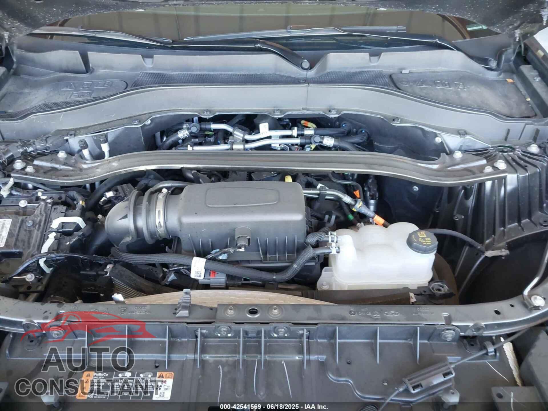 FORD EXPLORER 2024 - 1FMSK8FHXRGA39340