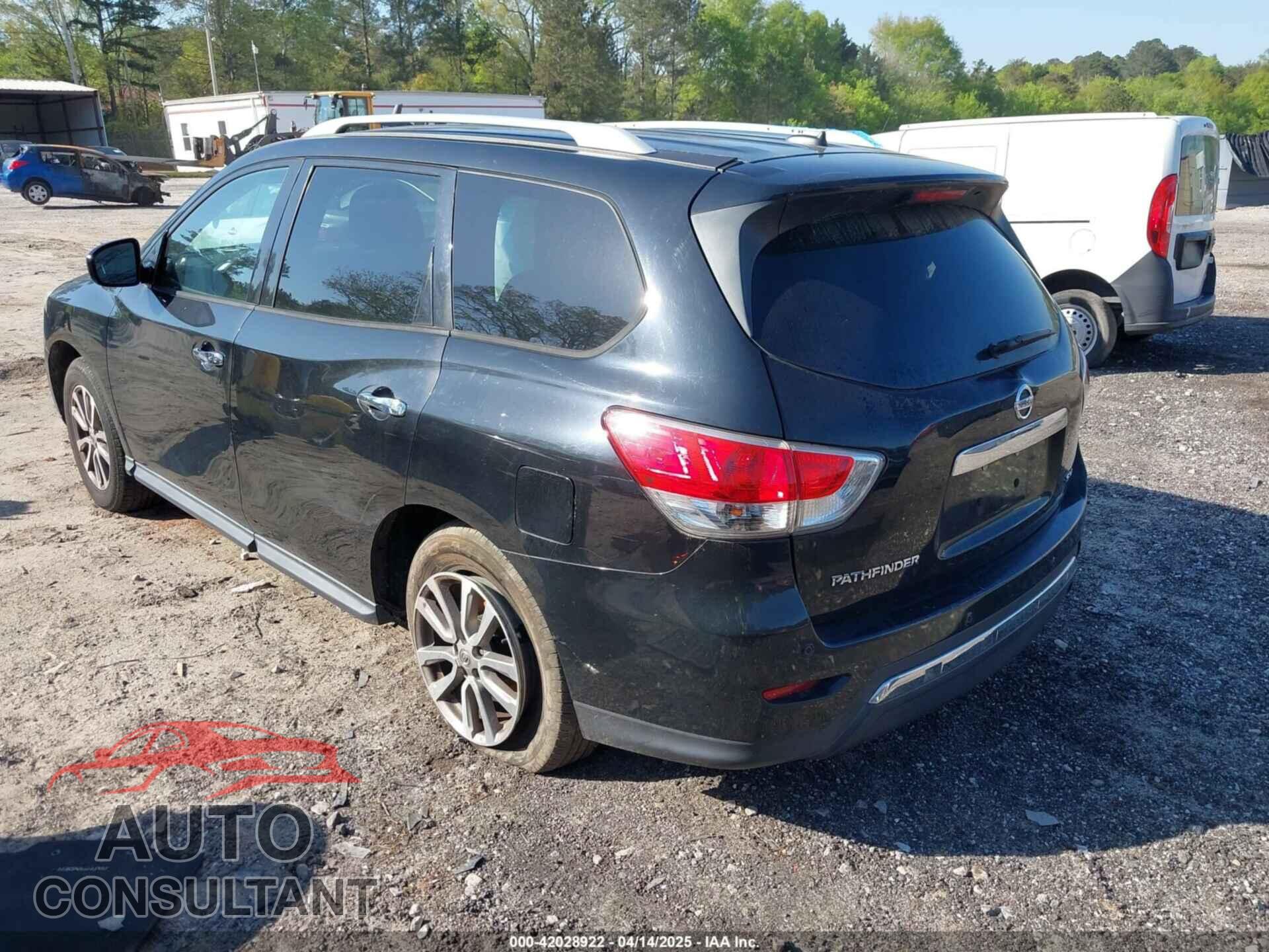 NISSAN PATHFINDER 2015 - 5N1AR2MN8FC618245