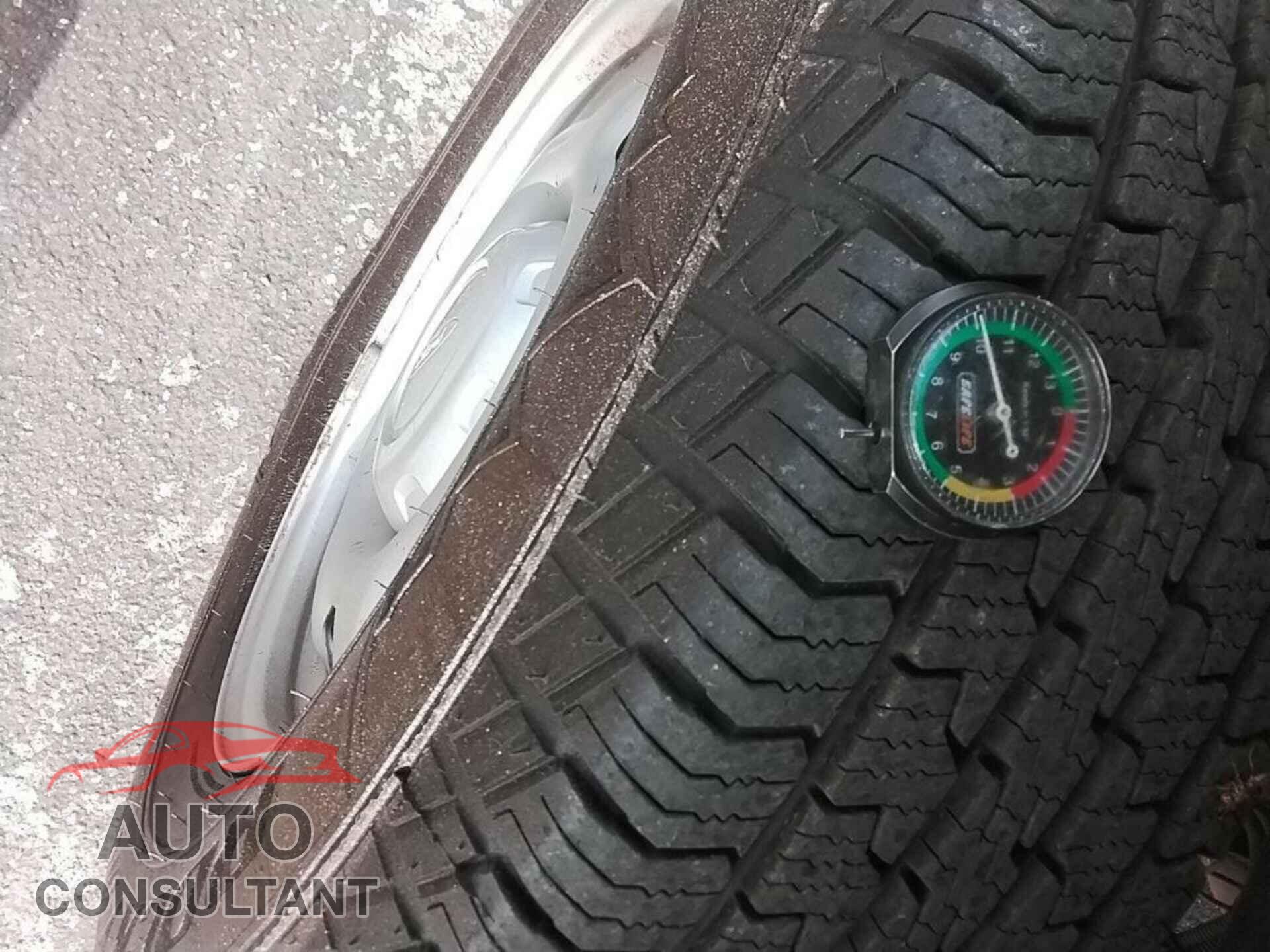 FORD F150 2013 - 1FTMF1CM7DKF43201