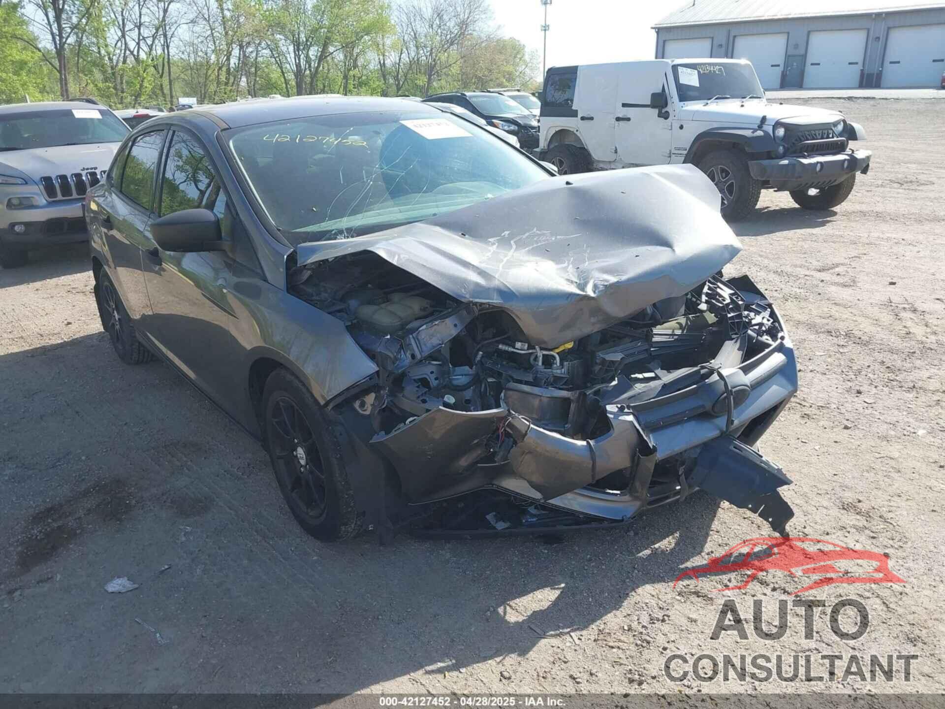FORD FOCUS 2014 - 1FADP3E28EL427561