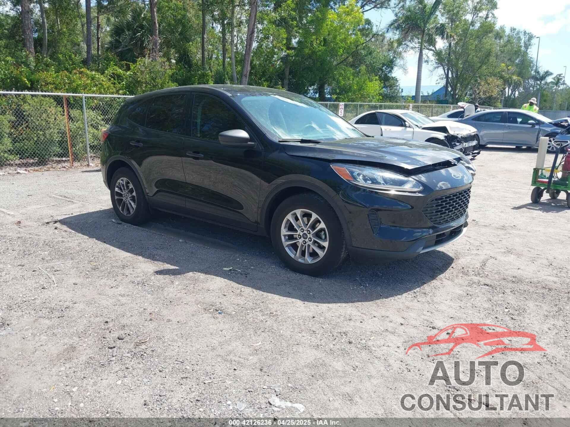 FORD ESCAPE 2022 - 1FMCU0F63NUB70636