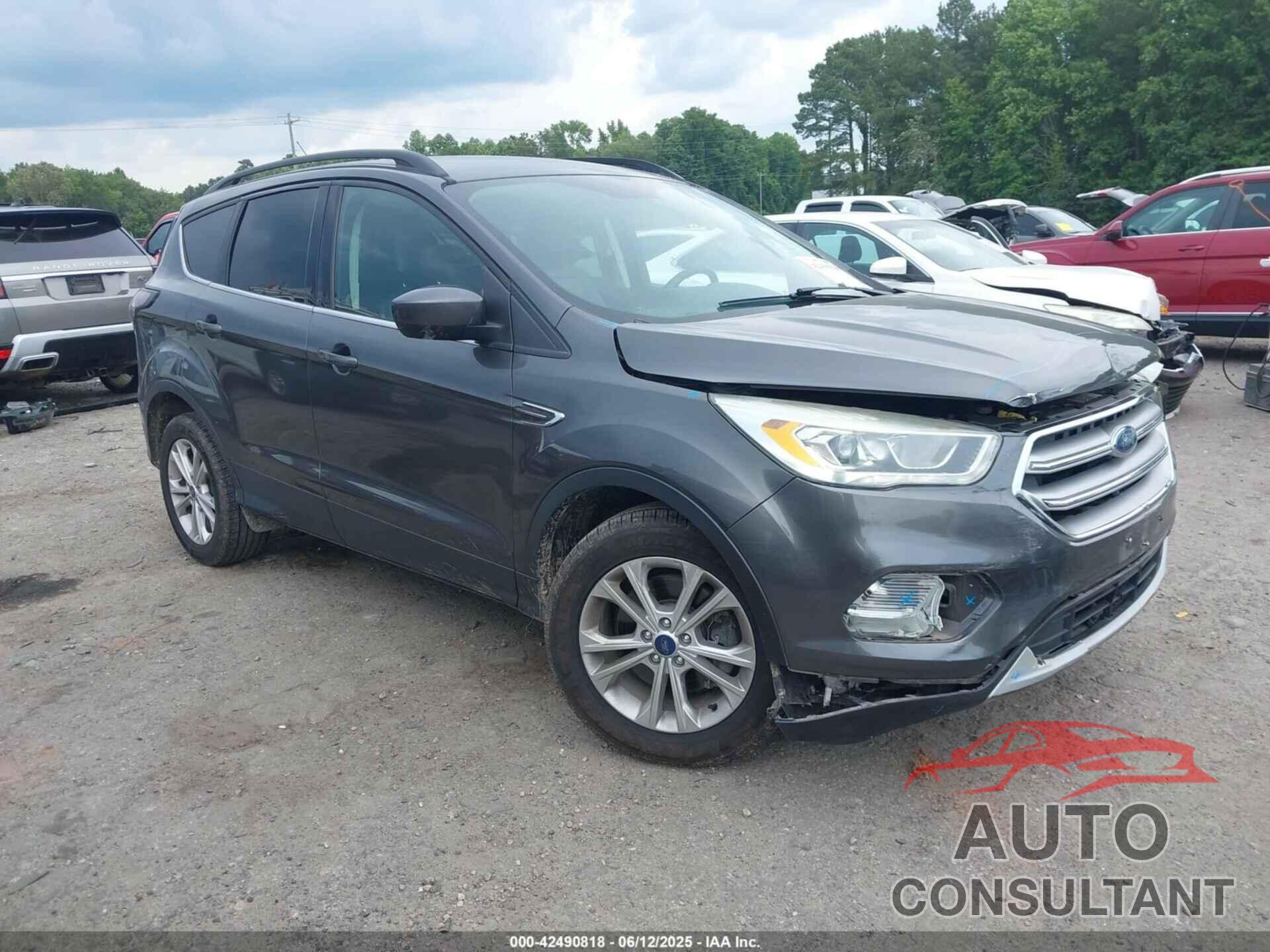 FORD ESCAPE 2017 - 1FMCU9G96HUD34530