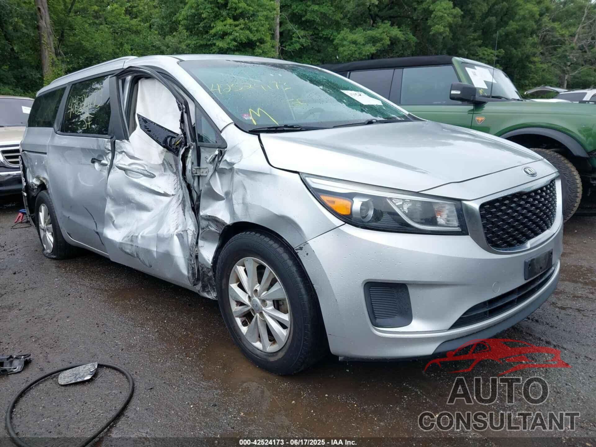 KIA SEDONA 2016 - KNDMB5C11G6188094