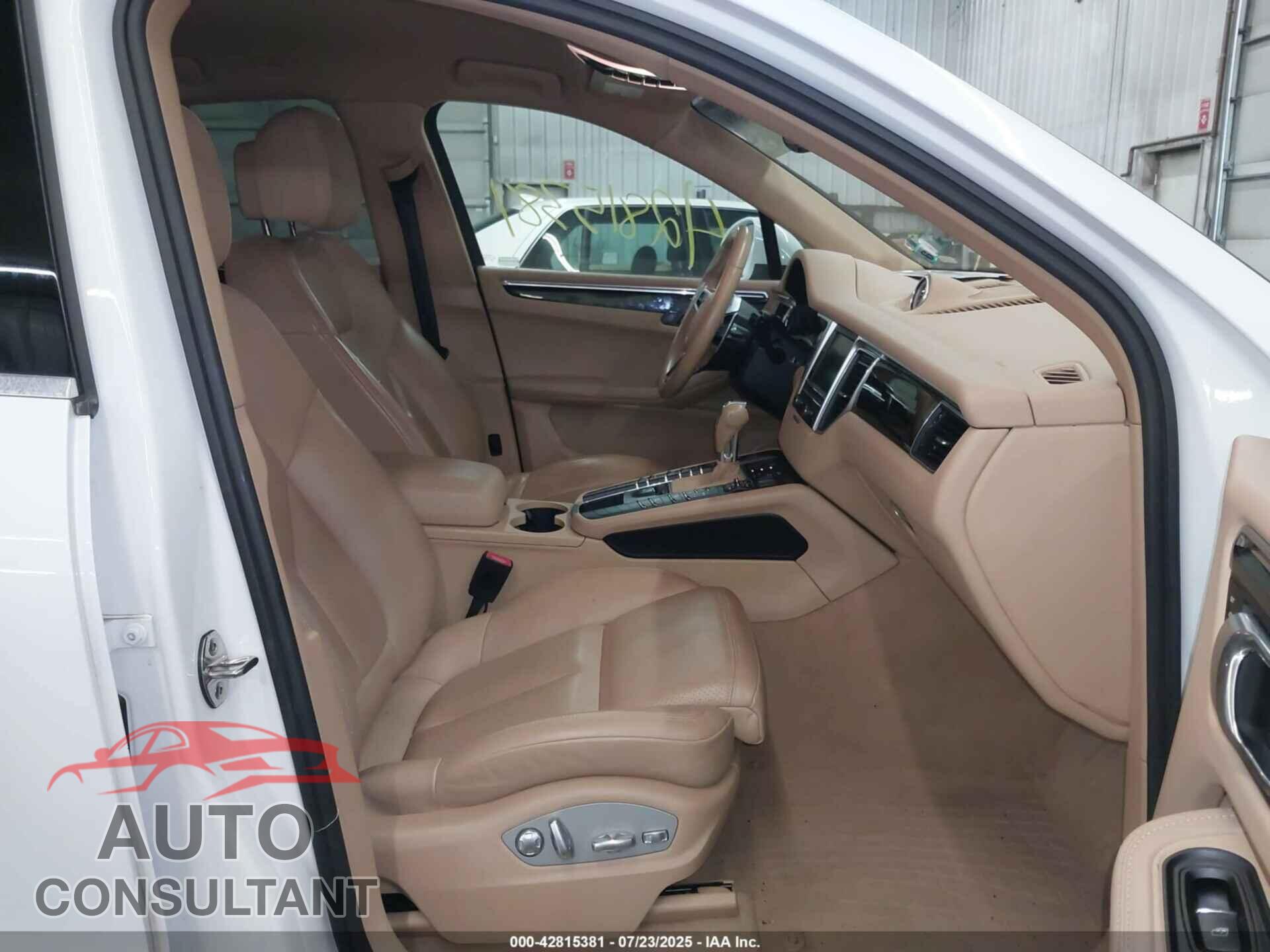 PORSCHE MACAN 2015 - WP1AB2A55FLB57632