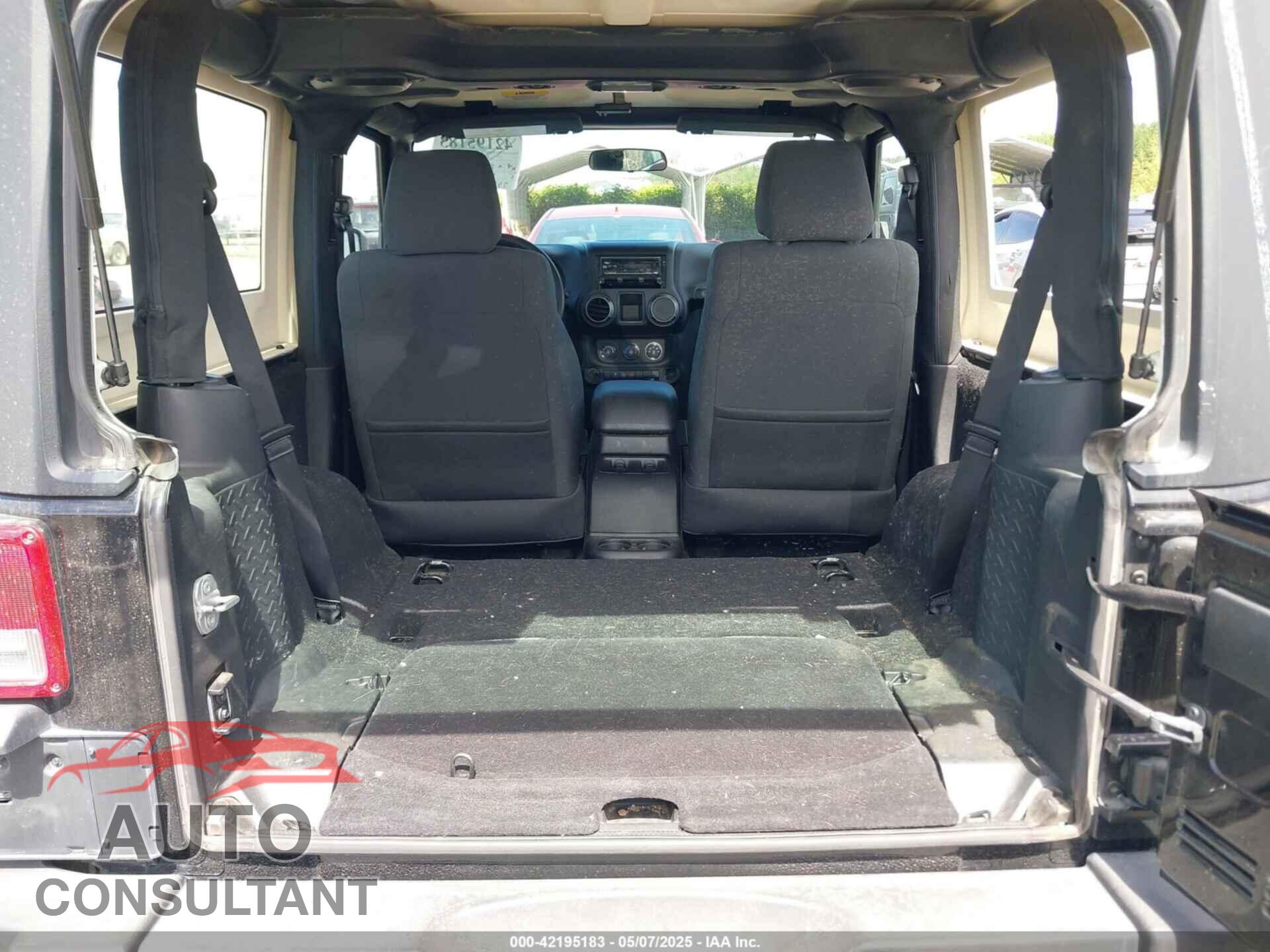 JEEP WRANGLER 2011 - 1J4AA2D13BL574247