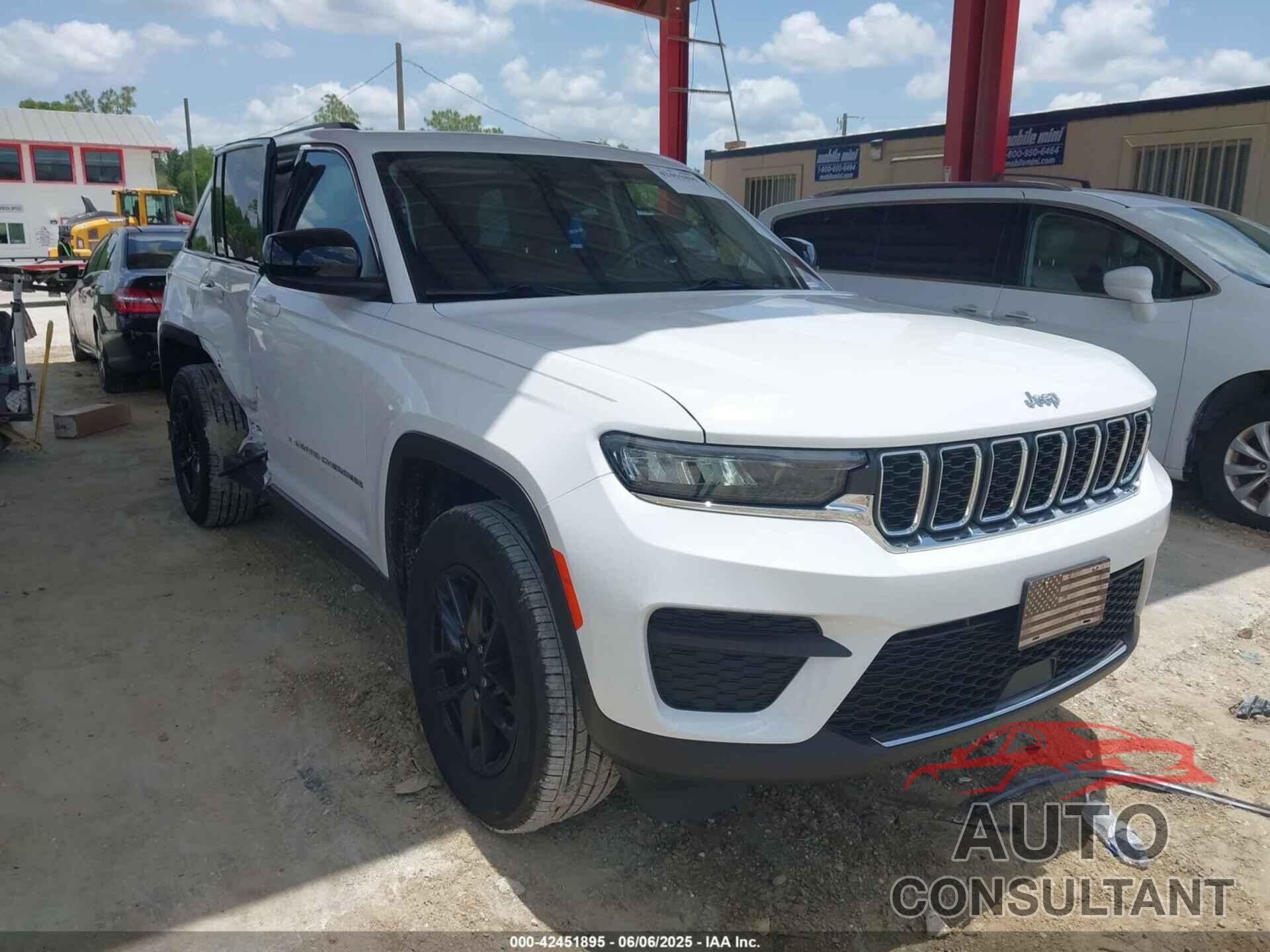 JEEP GRAND CHEROKEE 2023 - 1C4RJHAG8PC670600