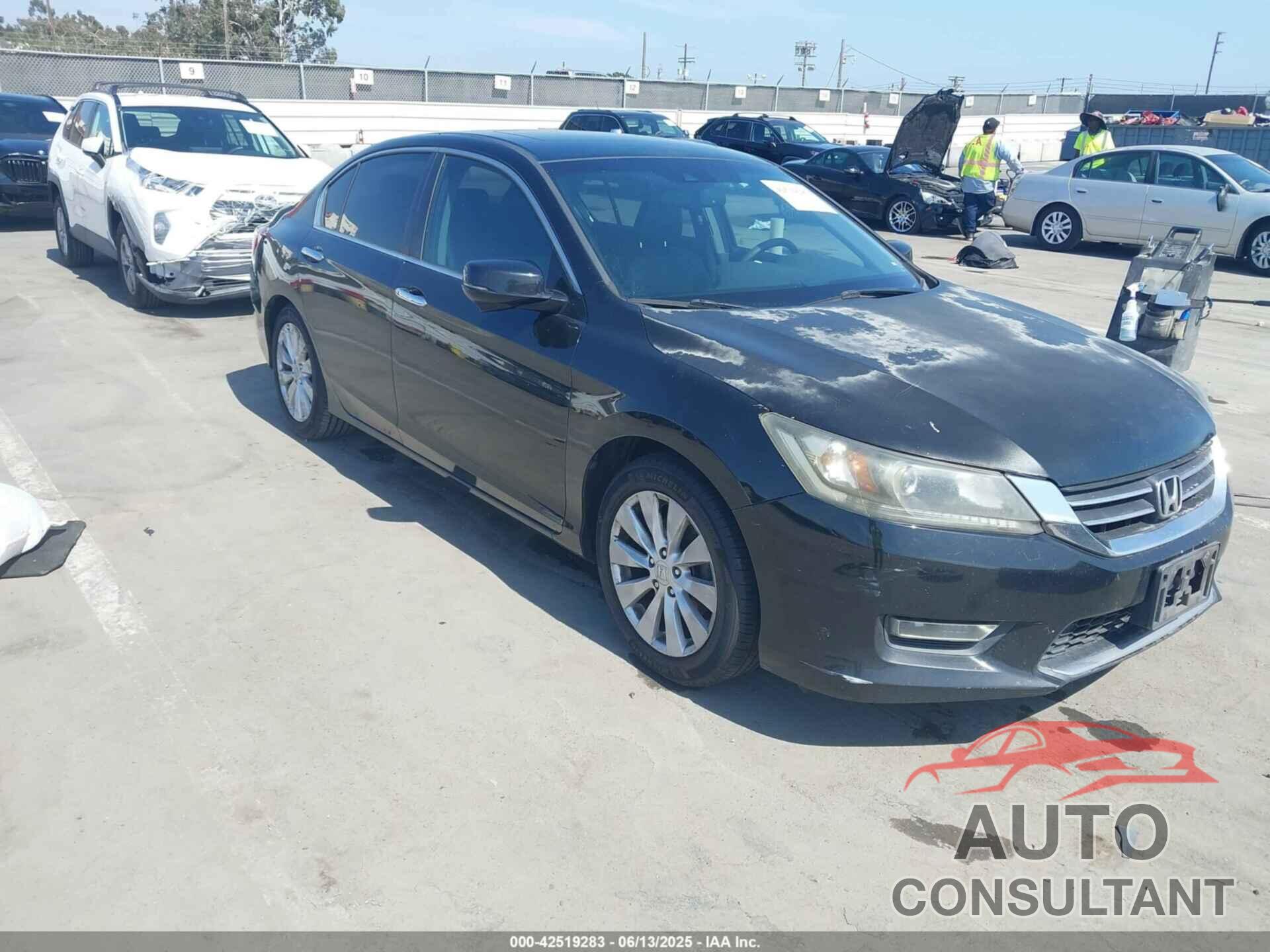 HONDA ACCORD 2013 - 1HGCR2F83DA254752