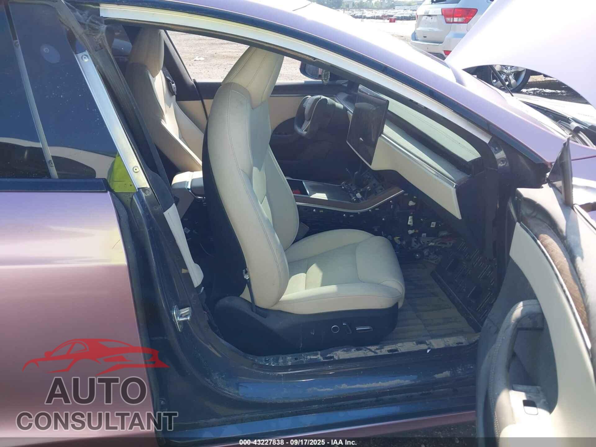 TESLA MODEL S 2021 - 5YJSA1E59MF455808