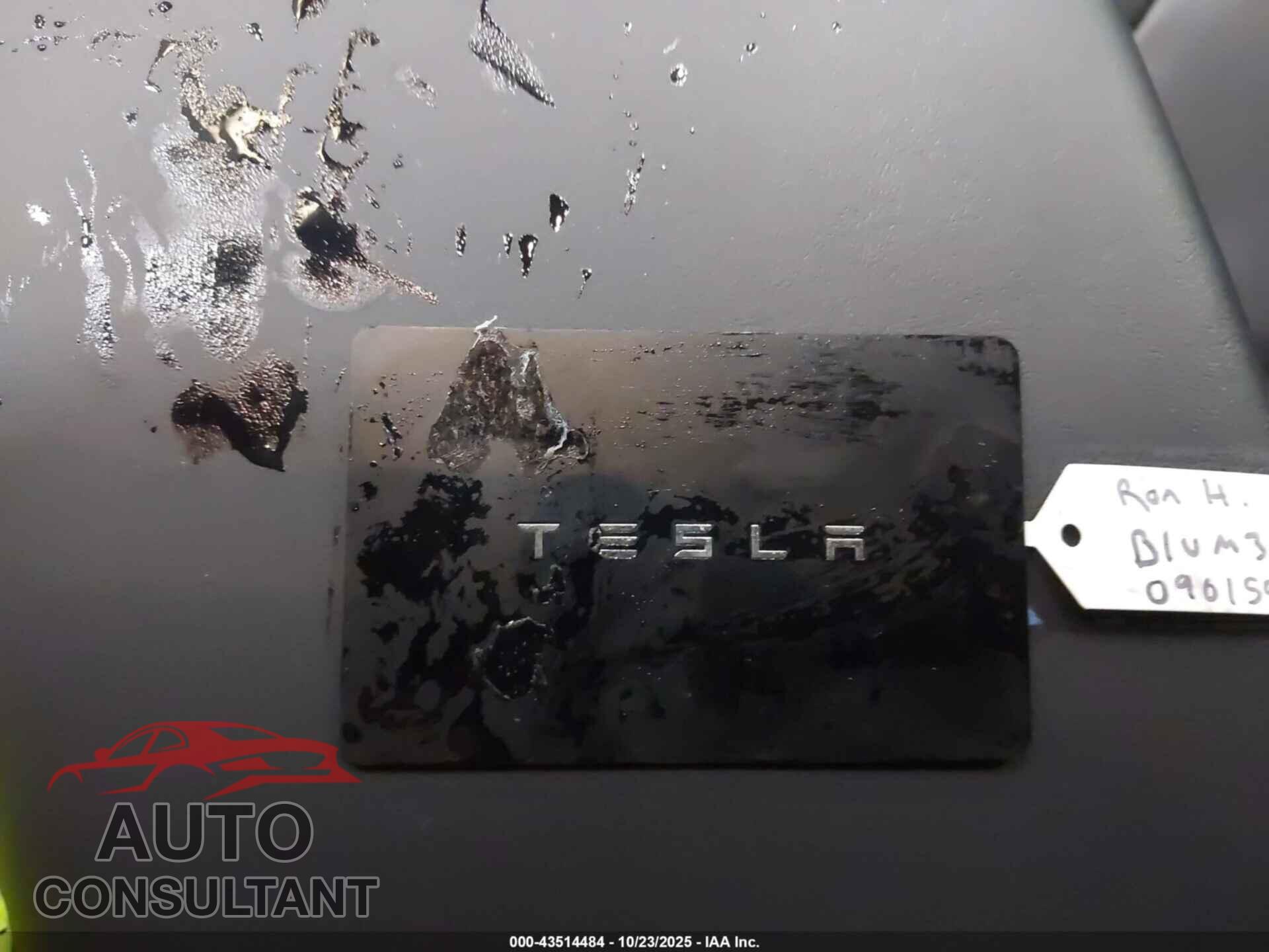 TESLA MODEL 3 2018 - 5YJ3E1EB2JF090155