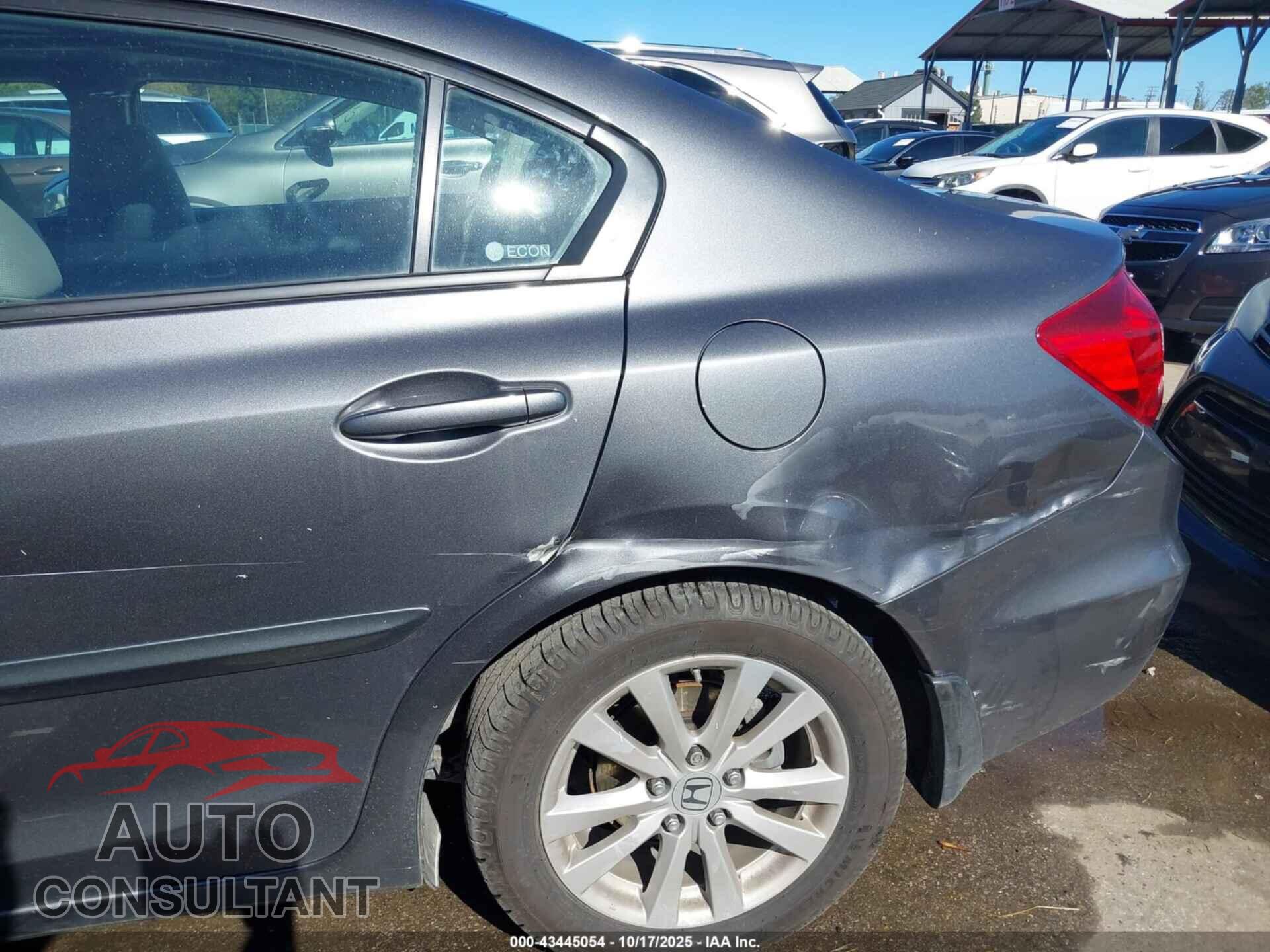 HONDA CIVIC 2012 - 2HGFB2F85CH311552