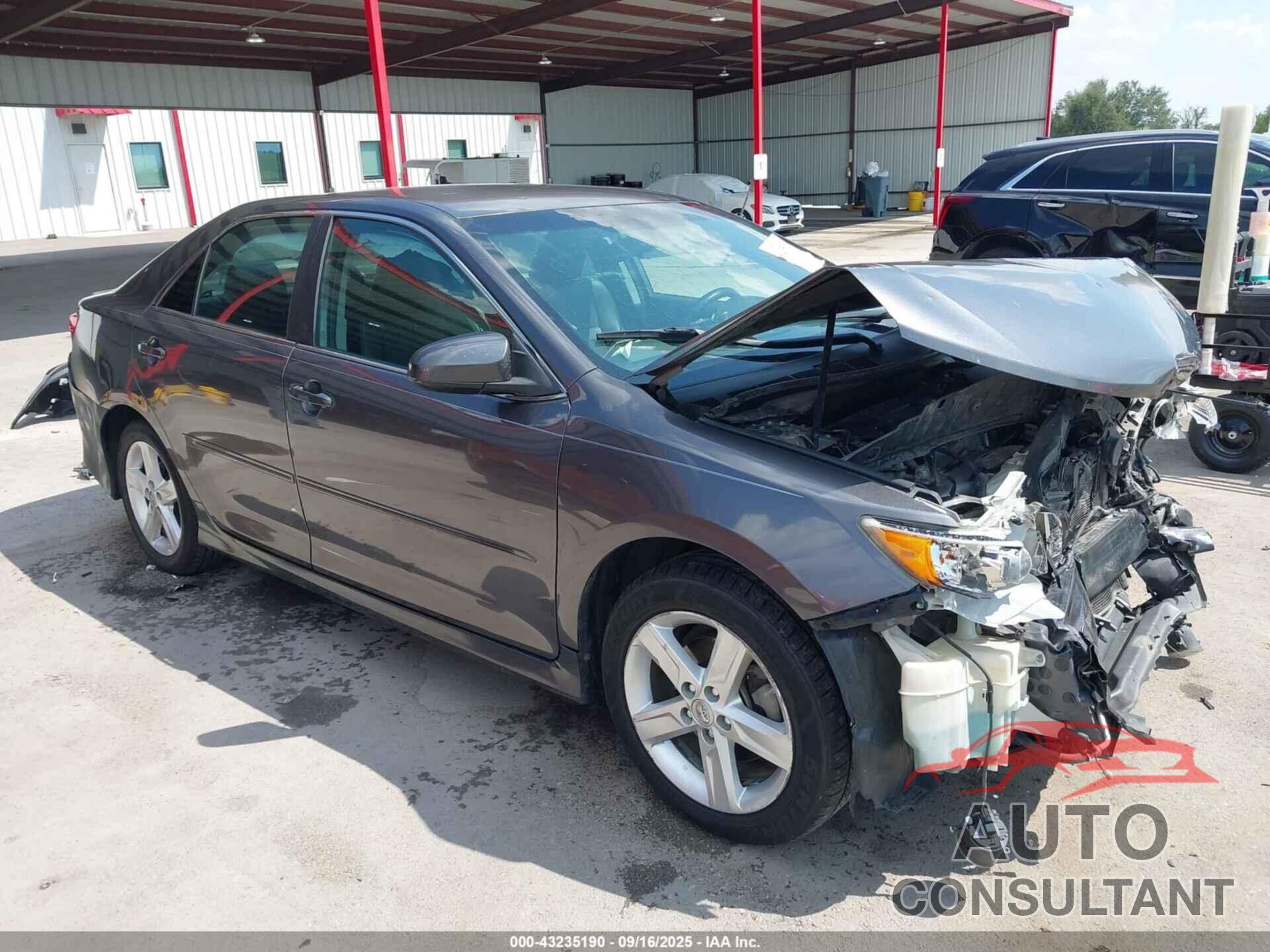 TOYOTA CAMRY 2014 - 4T1BF1FK9EU324324