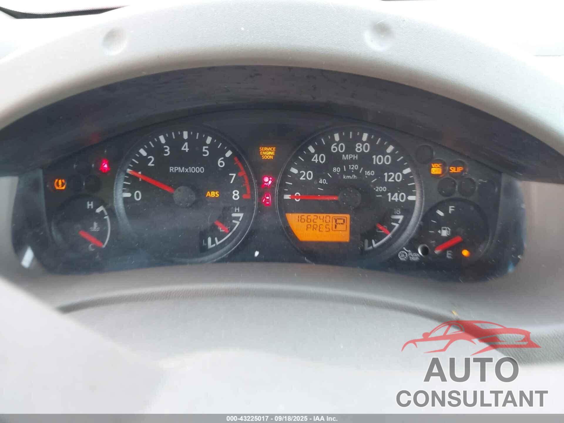 NISSAN FRONTIER 2011 - 1N6AD0ER0BC421005