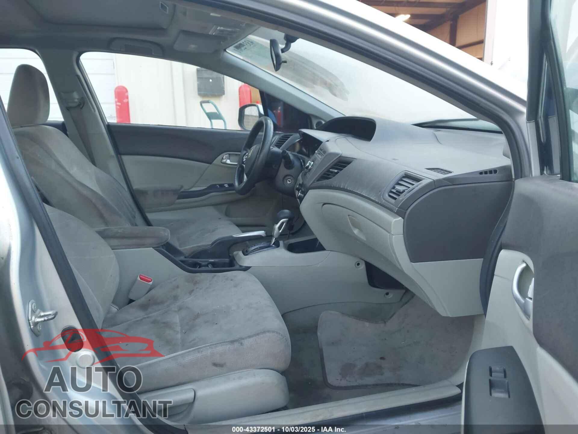 HONDA CIVIC 2012 - 2HGFB2F86CH522596