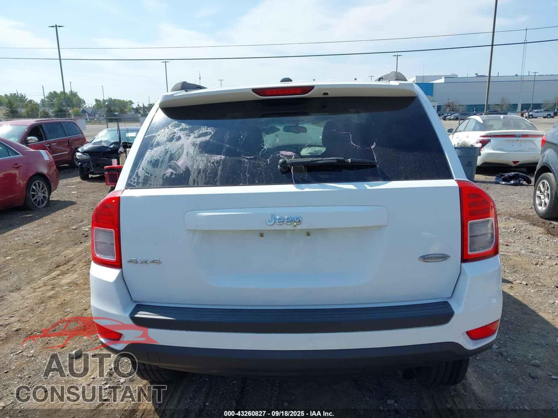 JEEP COMPASS 2011 - 1J4NF1FB9BD259370