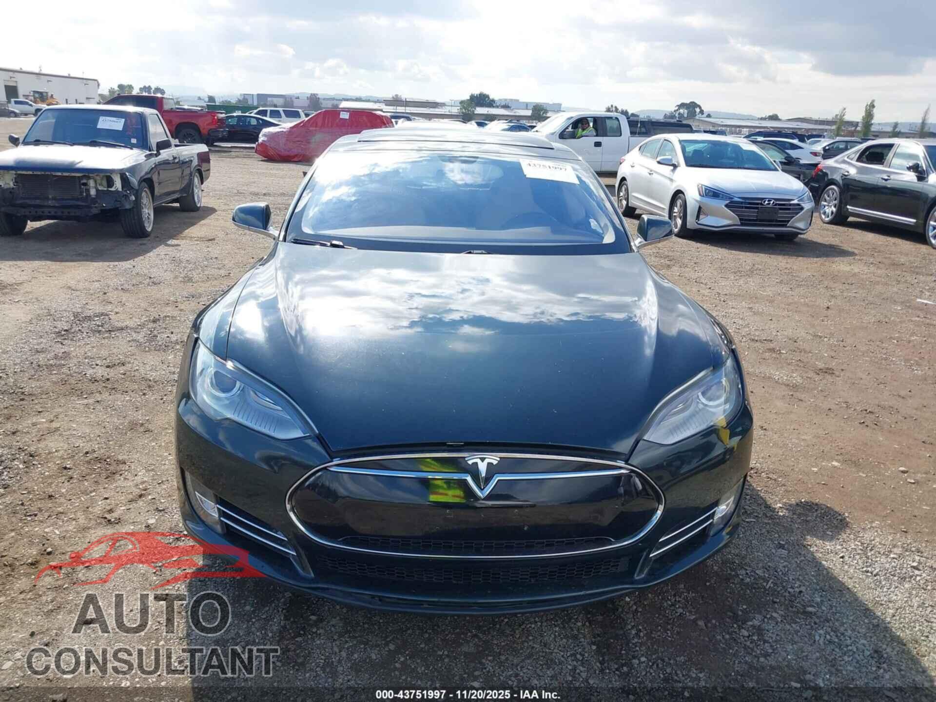 TESLA MODEL S 2012 - 5YJSA1DP2CFP01471