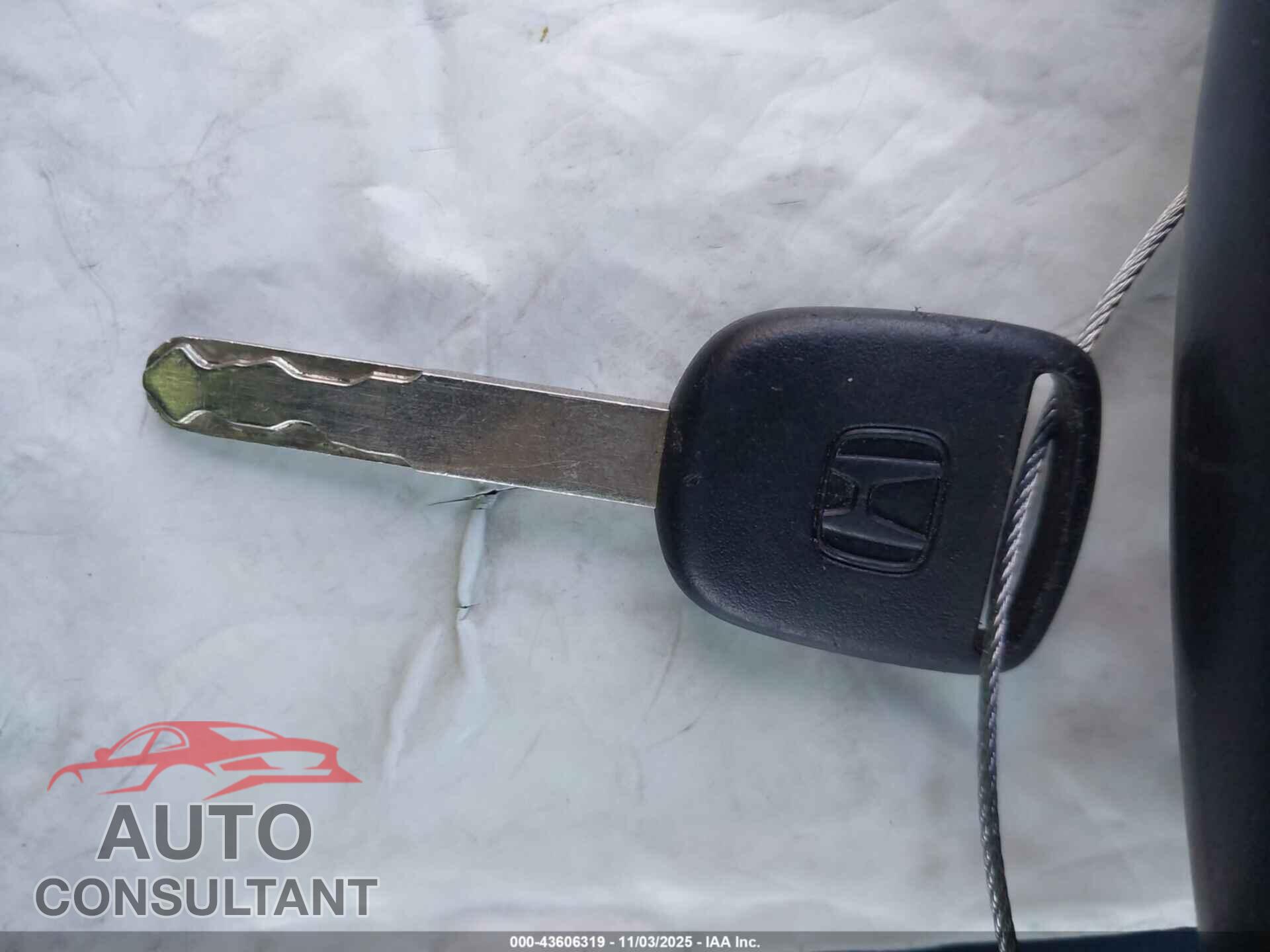 HONDA PILOT 2011 - 5FNYF4H2XBB043733