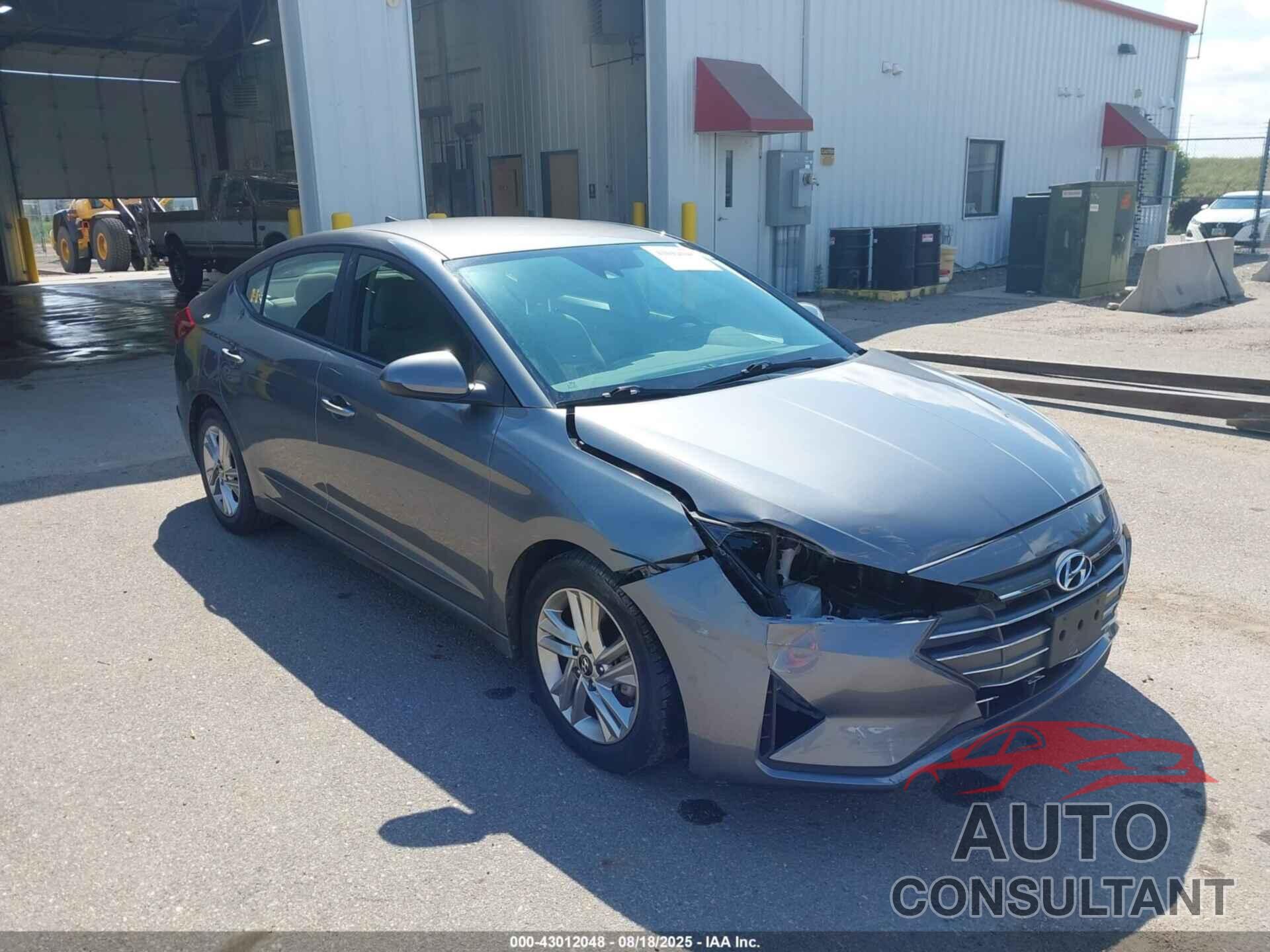 HYUNDAI ELANTRA 2019 - 5NPD84LF7KH445228