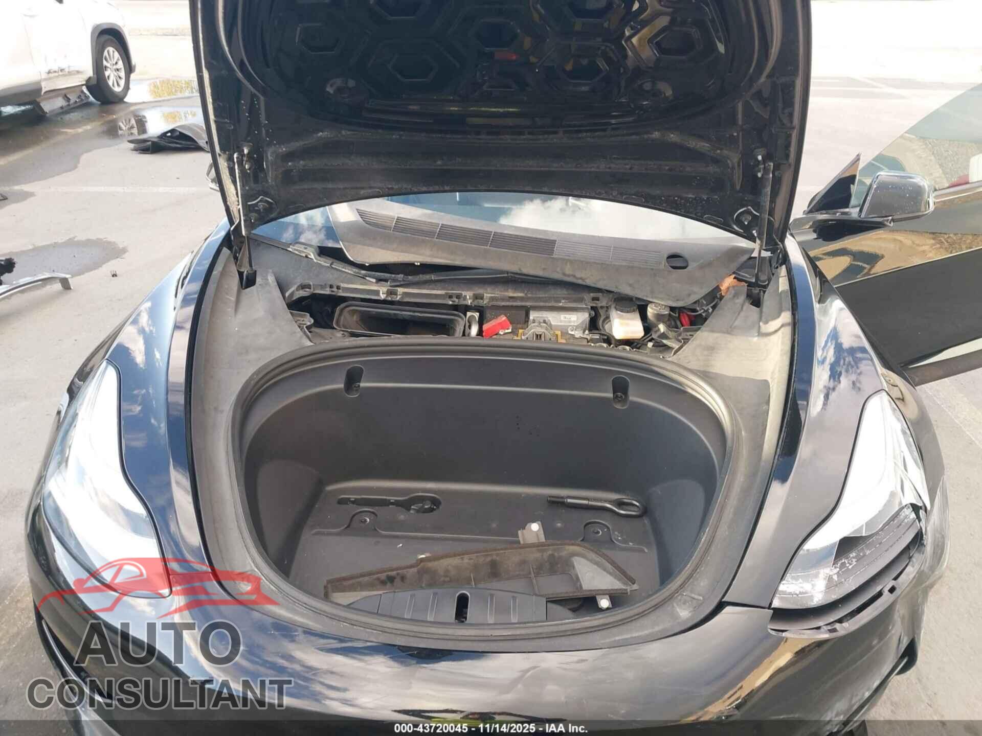 TESLA MODEL 3 2020 - 5YJ3E1EA2LF743206