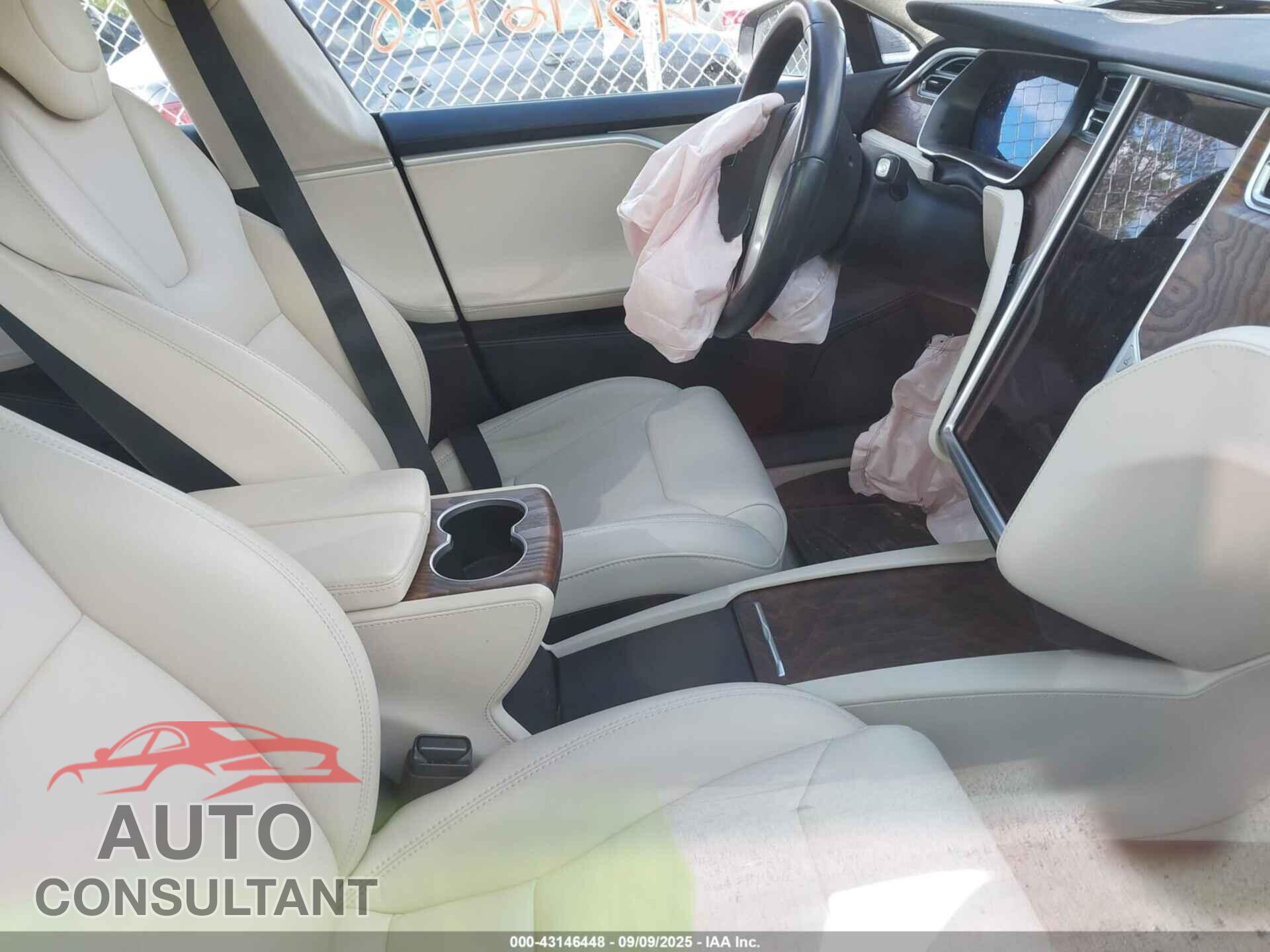 TESLA MODEL S 2017 - 5YJSA1E28HF216259