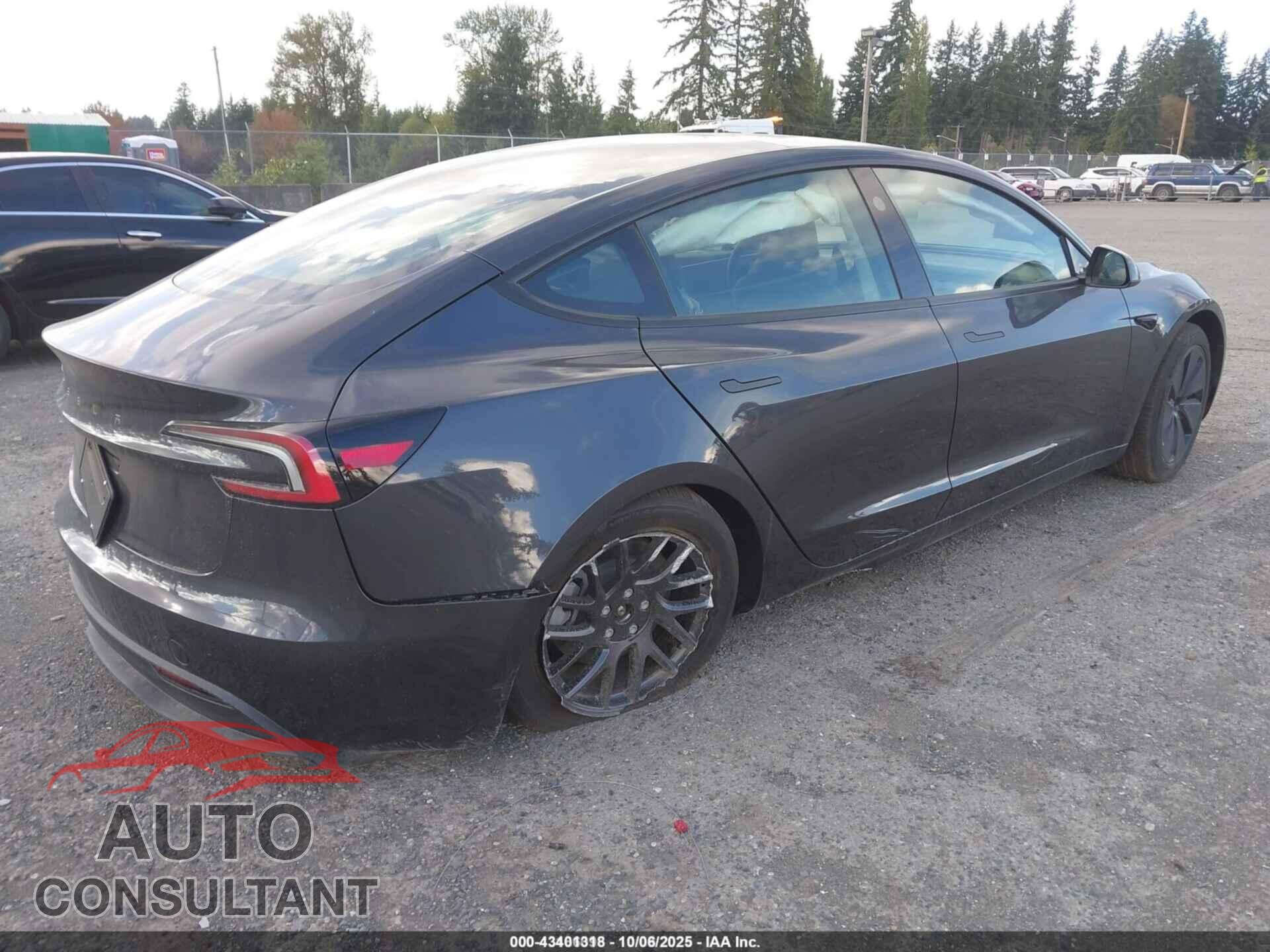 TESLA MODEL 3 2025 - 5YJ3E1EA2SF045211