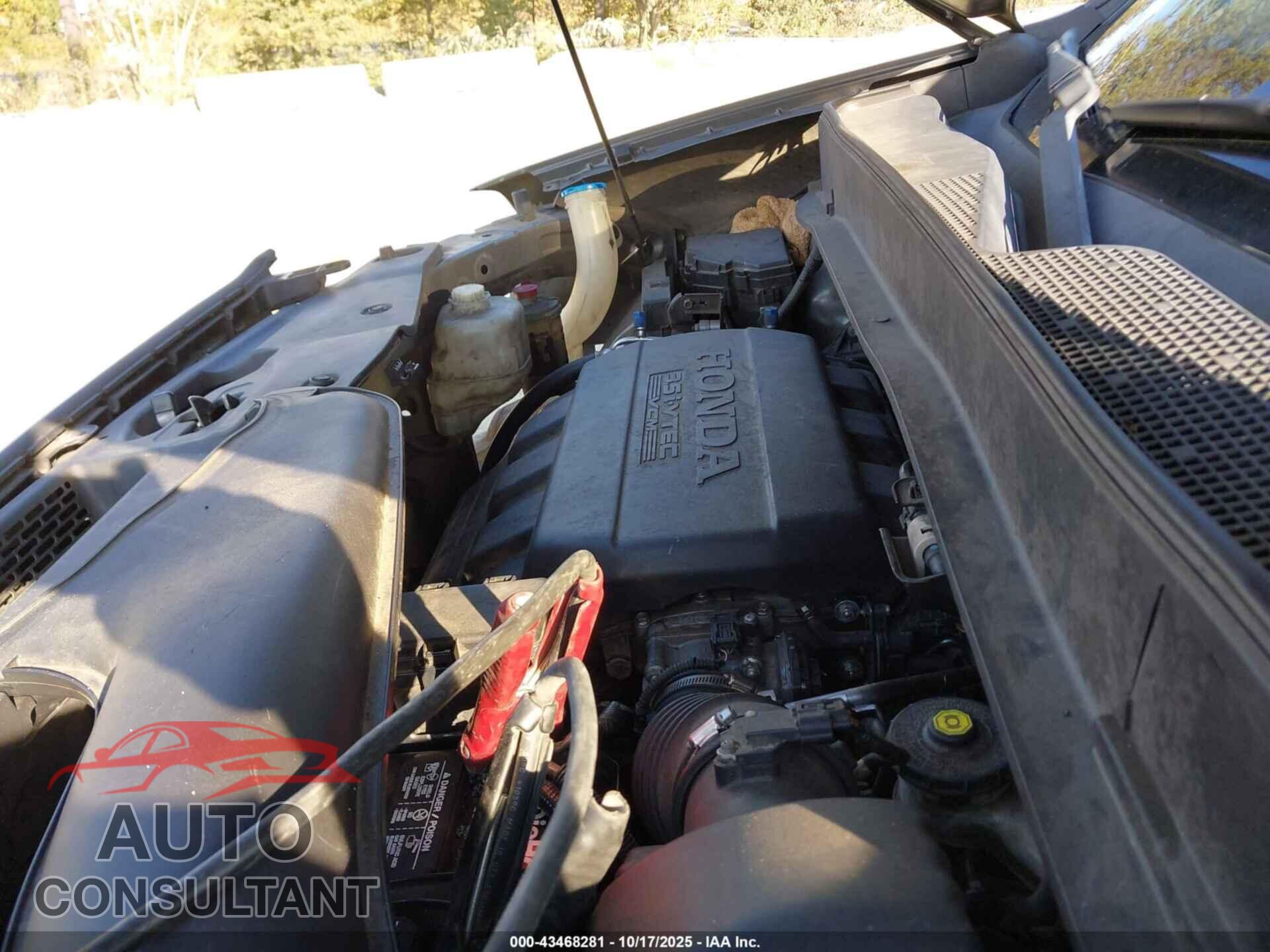 HONDA PILOT 2013 - 5FNYF3H48DB011765
