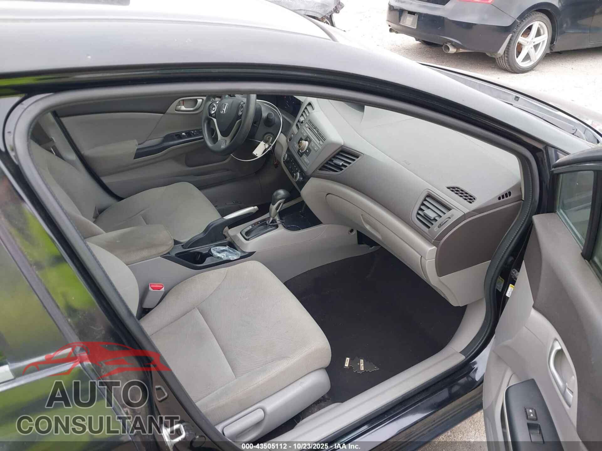 HONDA CIVIC 2012 - 2HGFB2F57CH595093