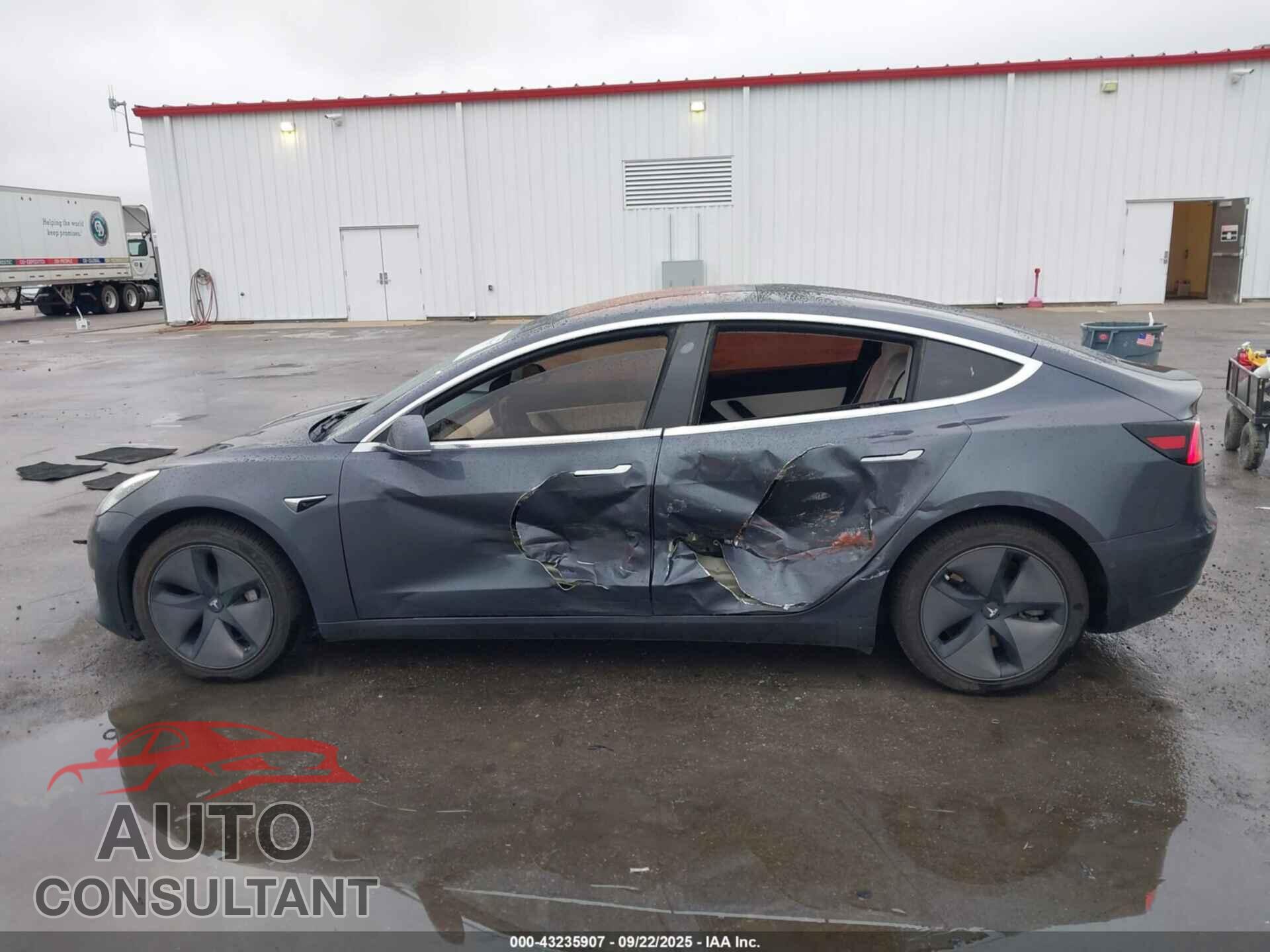 TESLA MODEL 3 2018 - 5YJ3E1EA3JF155604
