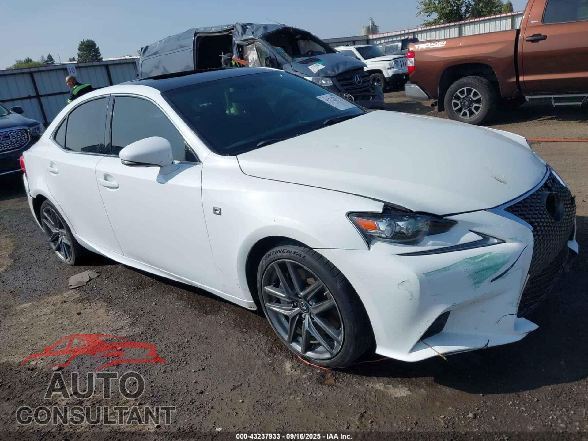 LEXUS IS 350 2014 - JTHBE1D23E5003009