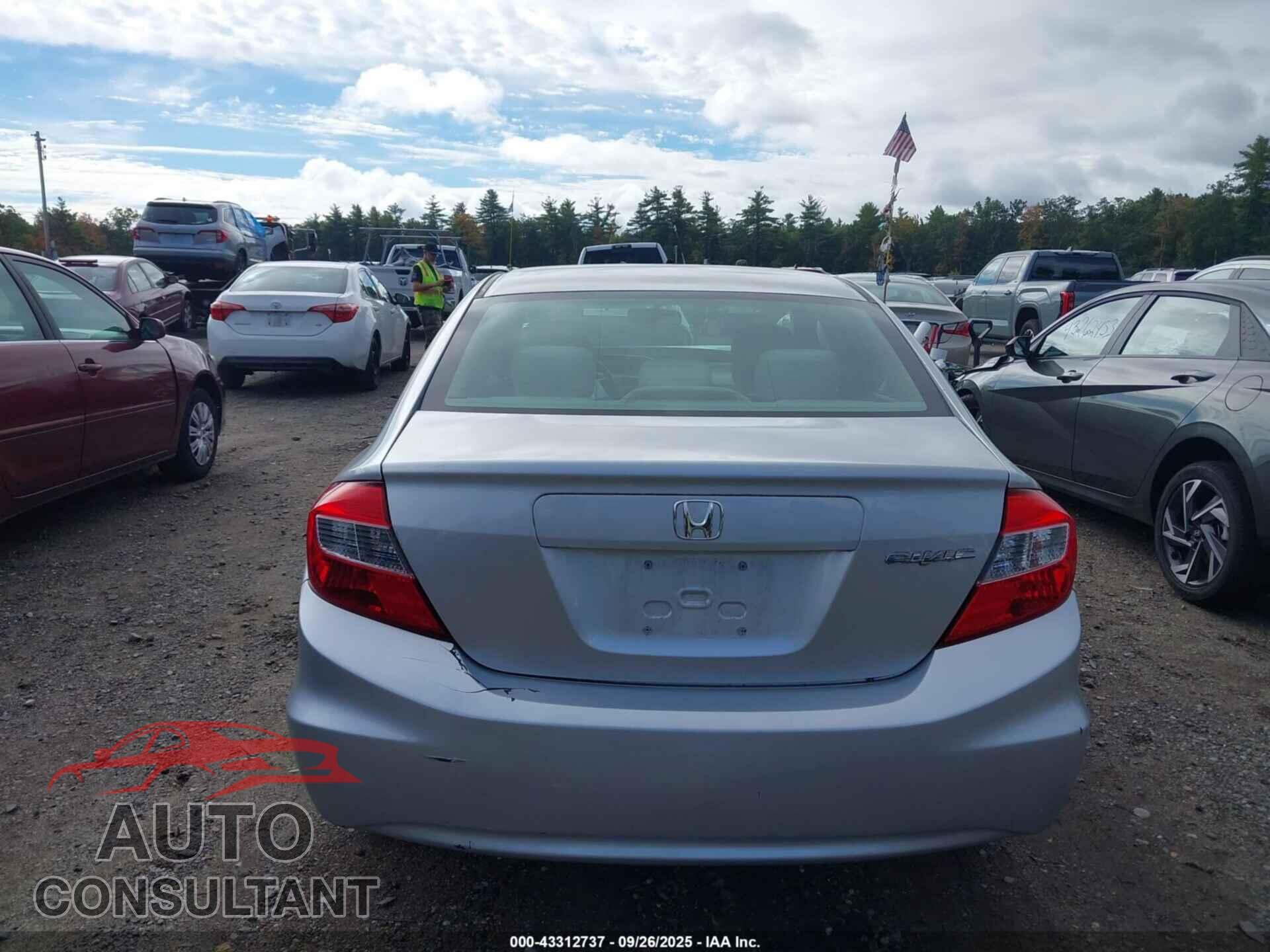 HONDA CIVIC 2012 - 2HGFB2F55CH564330