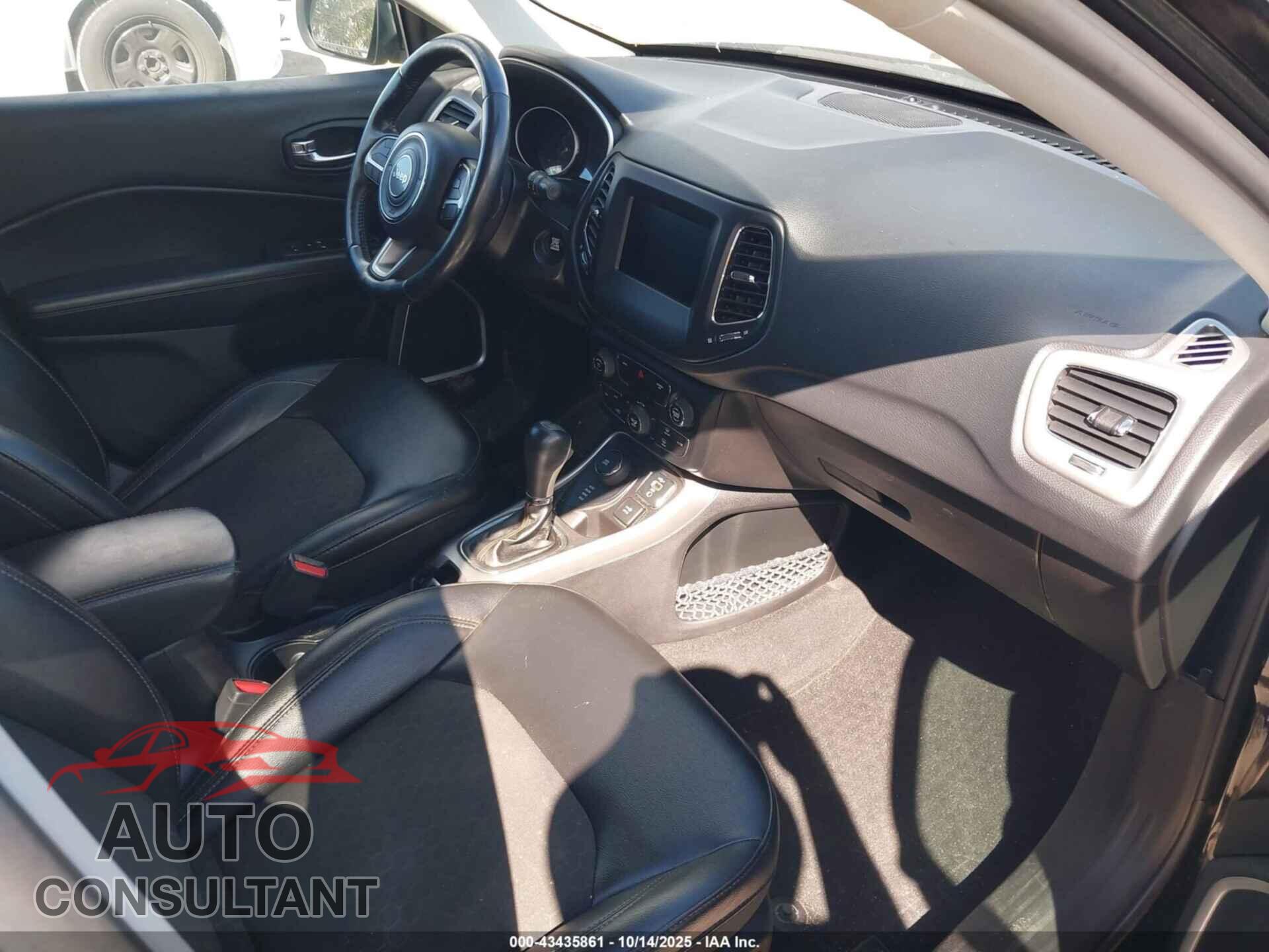 JEEP COMPASS 2020 - 3C4NJDBB5LT138567