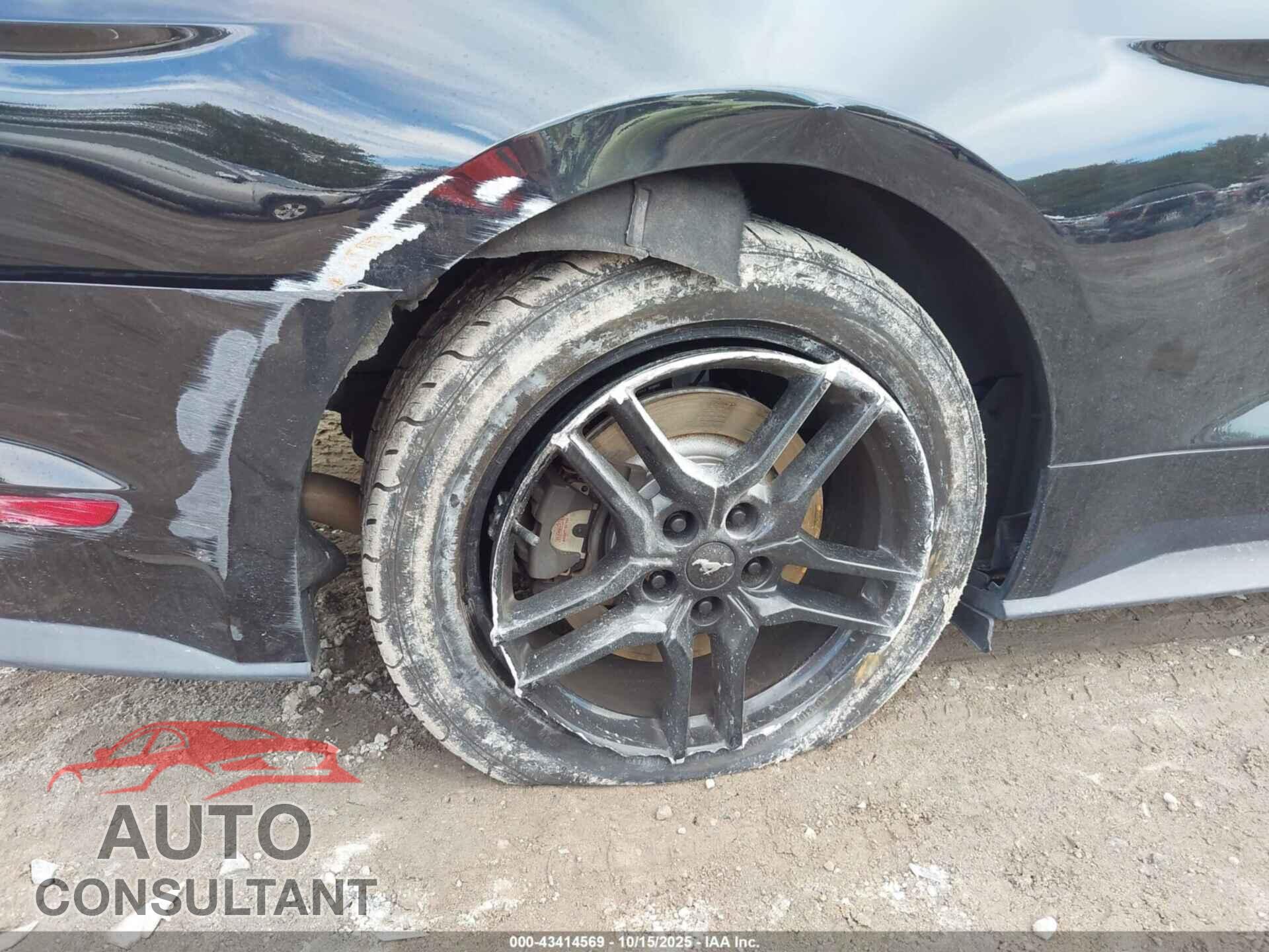 FORD MUSTANG 2020 - 1FA6P8CF8L5123689
