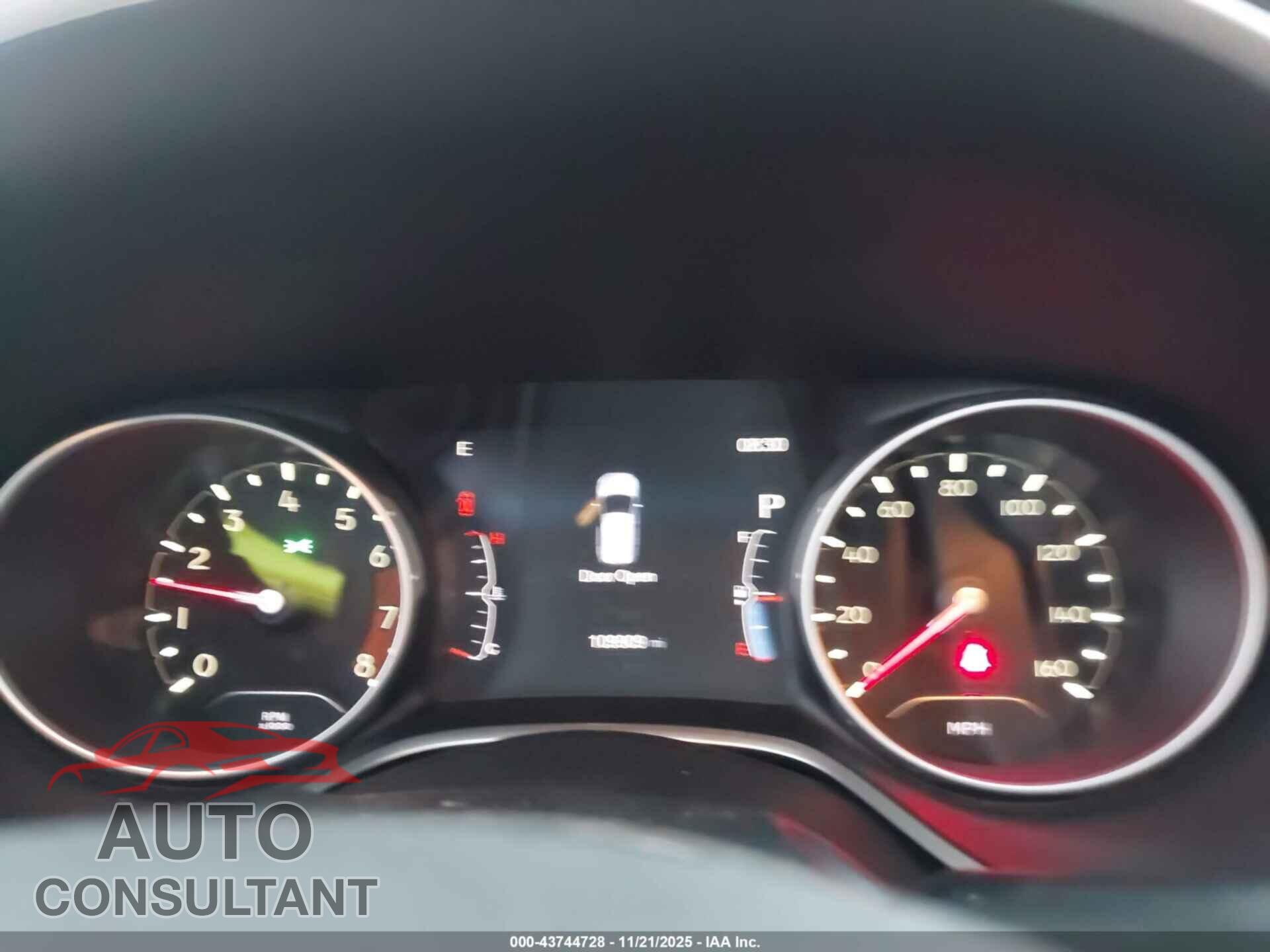 JEEP COMPASS 2018 - 3C4NJDBB4JT153266