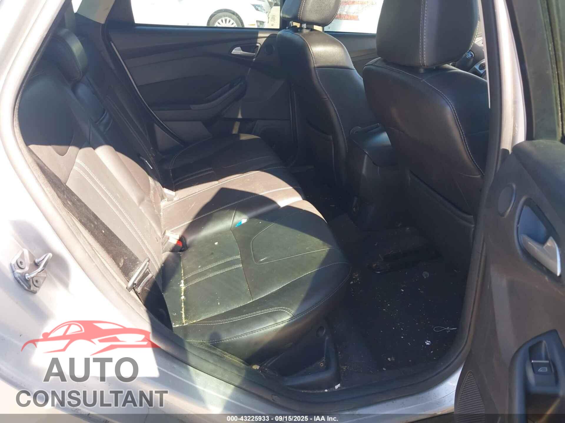FORD FOCUS 2013 - 1FADP3N24DL277026