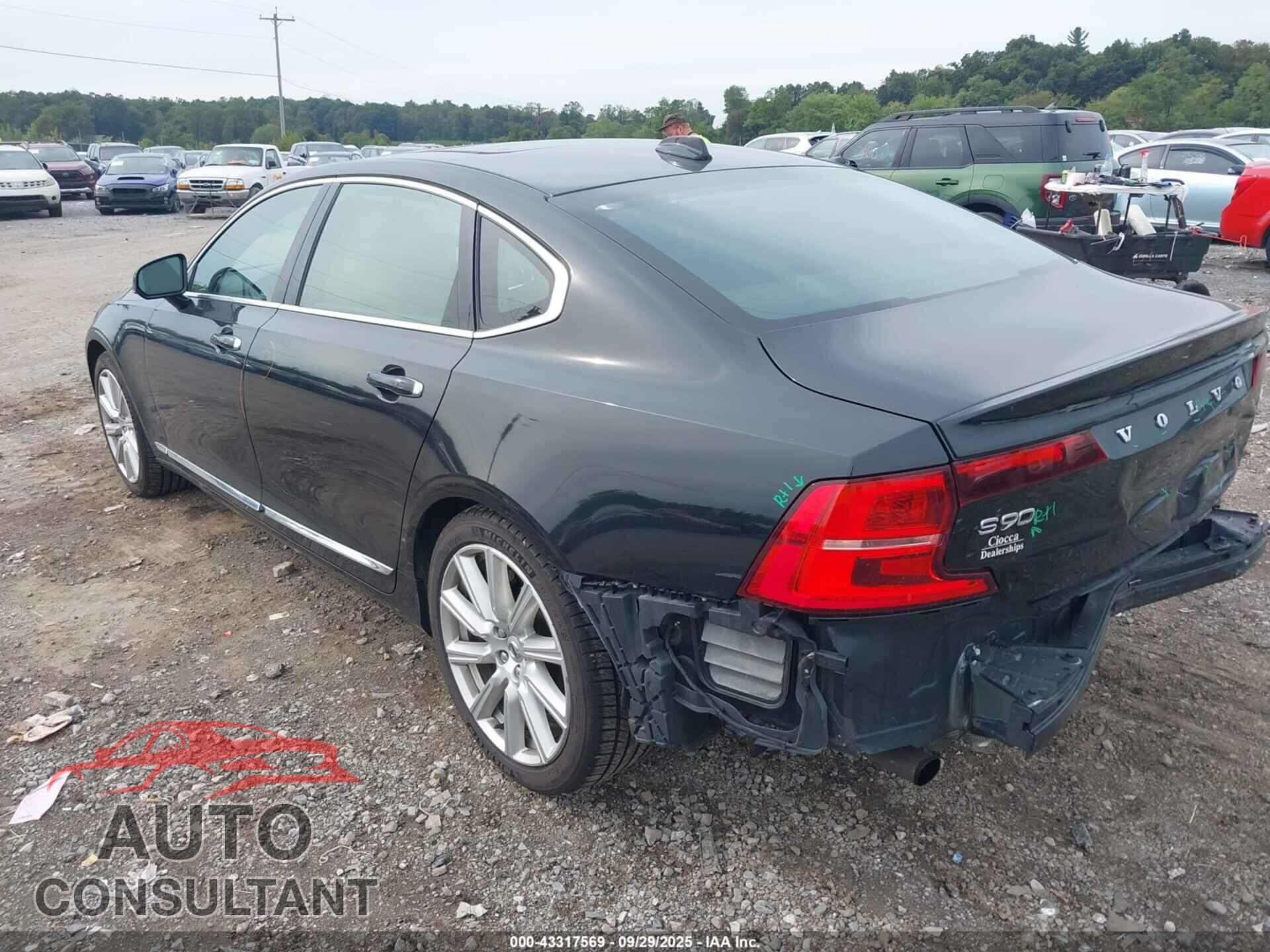 VOLVO S90 2018 - LVY992ML2JP031751
