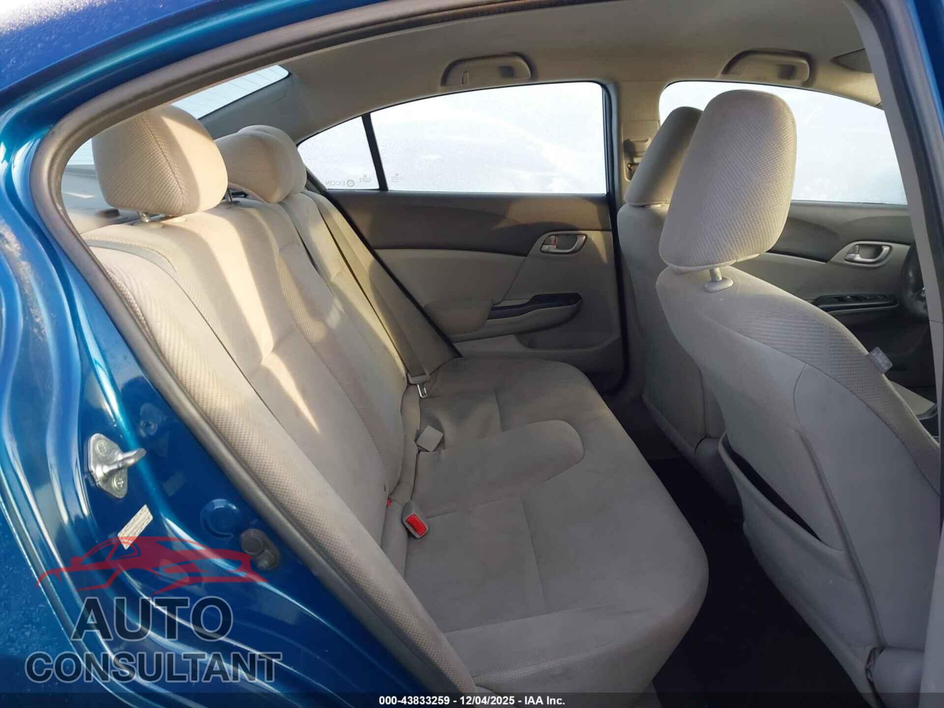 HONDA CIVIC 2012 - 2HGFB2F55CH533367