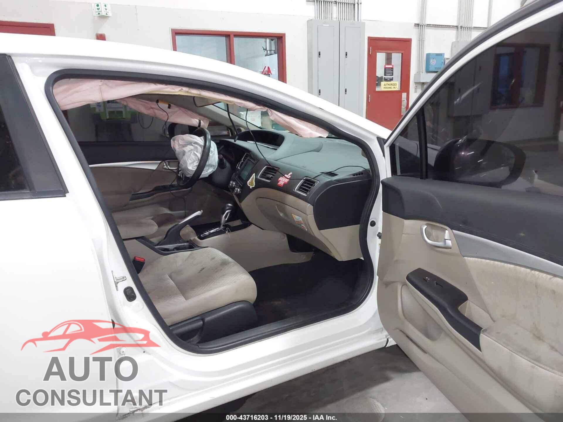 HONDA CIVIC 2014 - 19XFB2F88EE073077