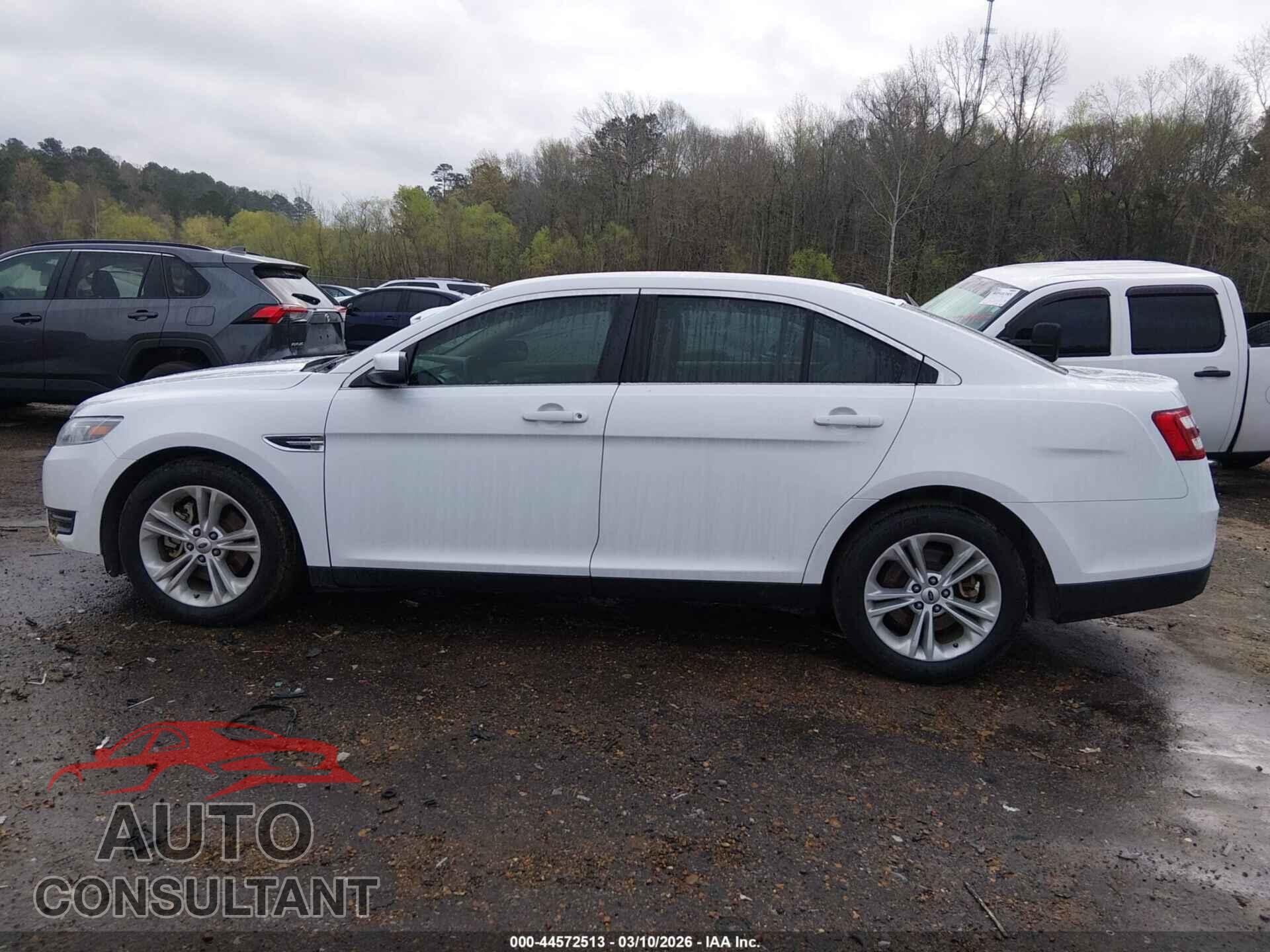 FORD TAURUS 2016 - 1FAHP2E83GG112811