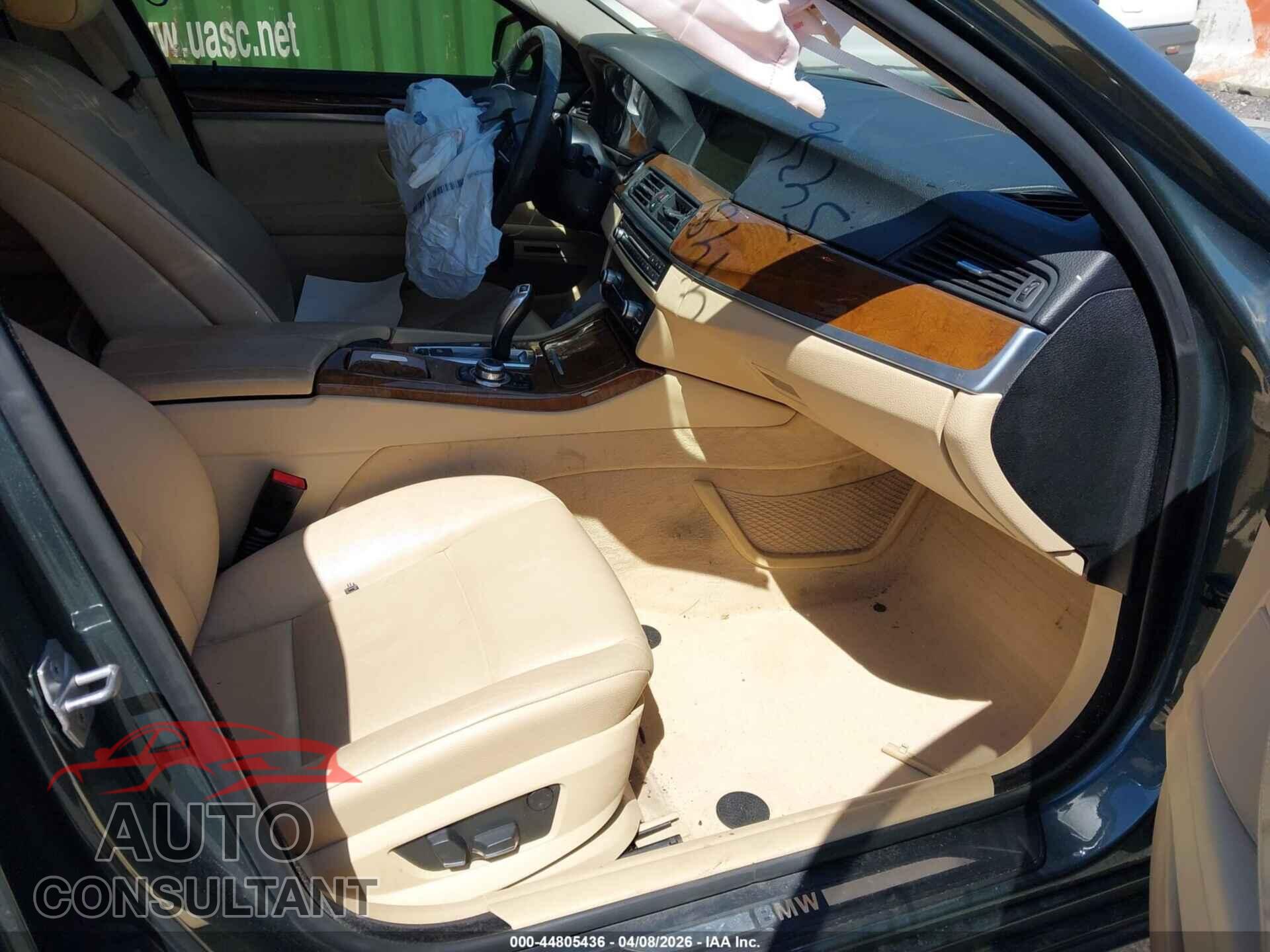 BMW 528I 2013 - WBAXH5C56DD112406