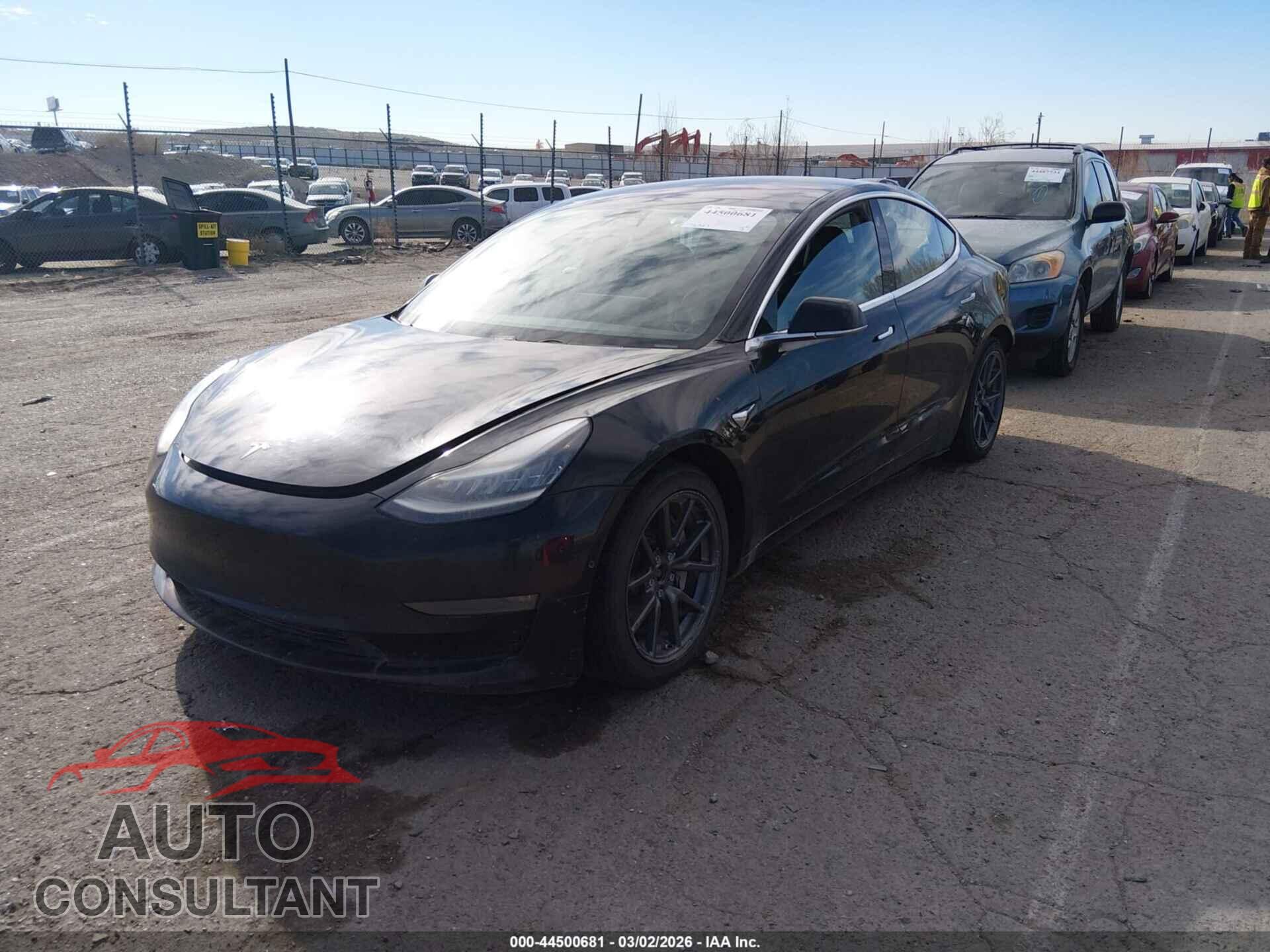 TESLA MODEL 3 2018 - 5YJ3E1EB6JF077148