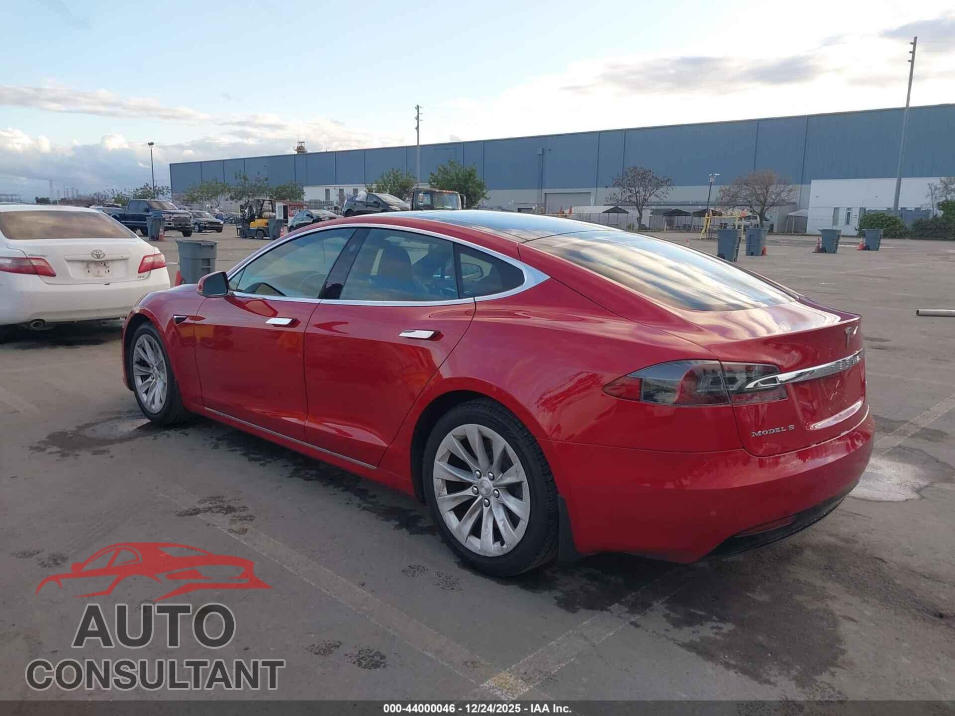TESLA MODEL S 2017 - 5YJSA1E14HF205055